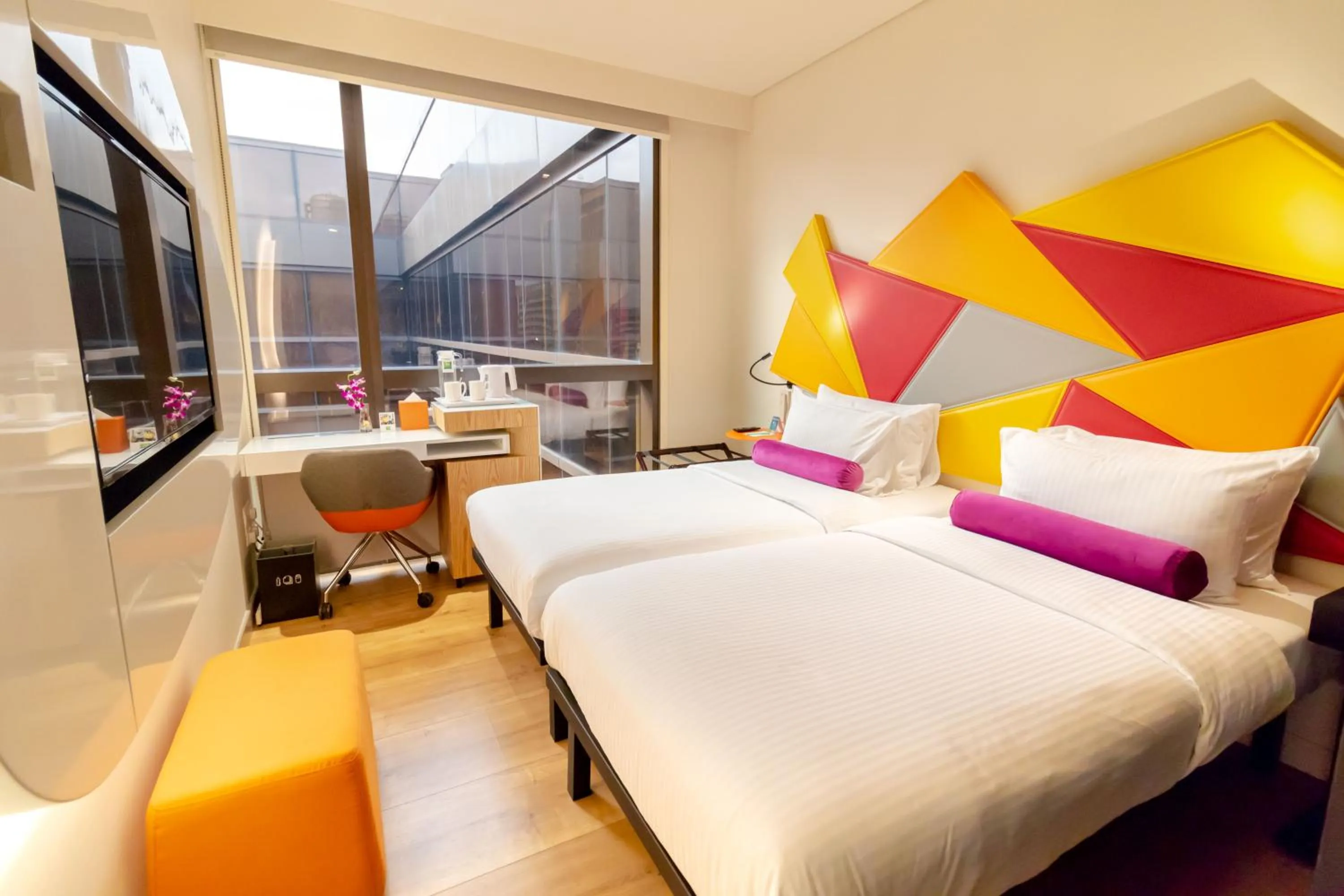 Photo of the whole room, Bed in Ibis Styles Singapore On Macpherson