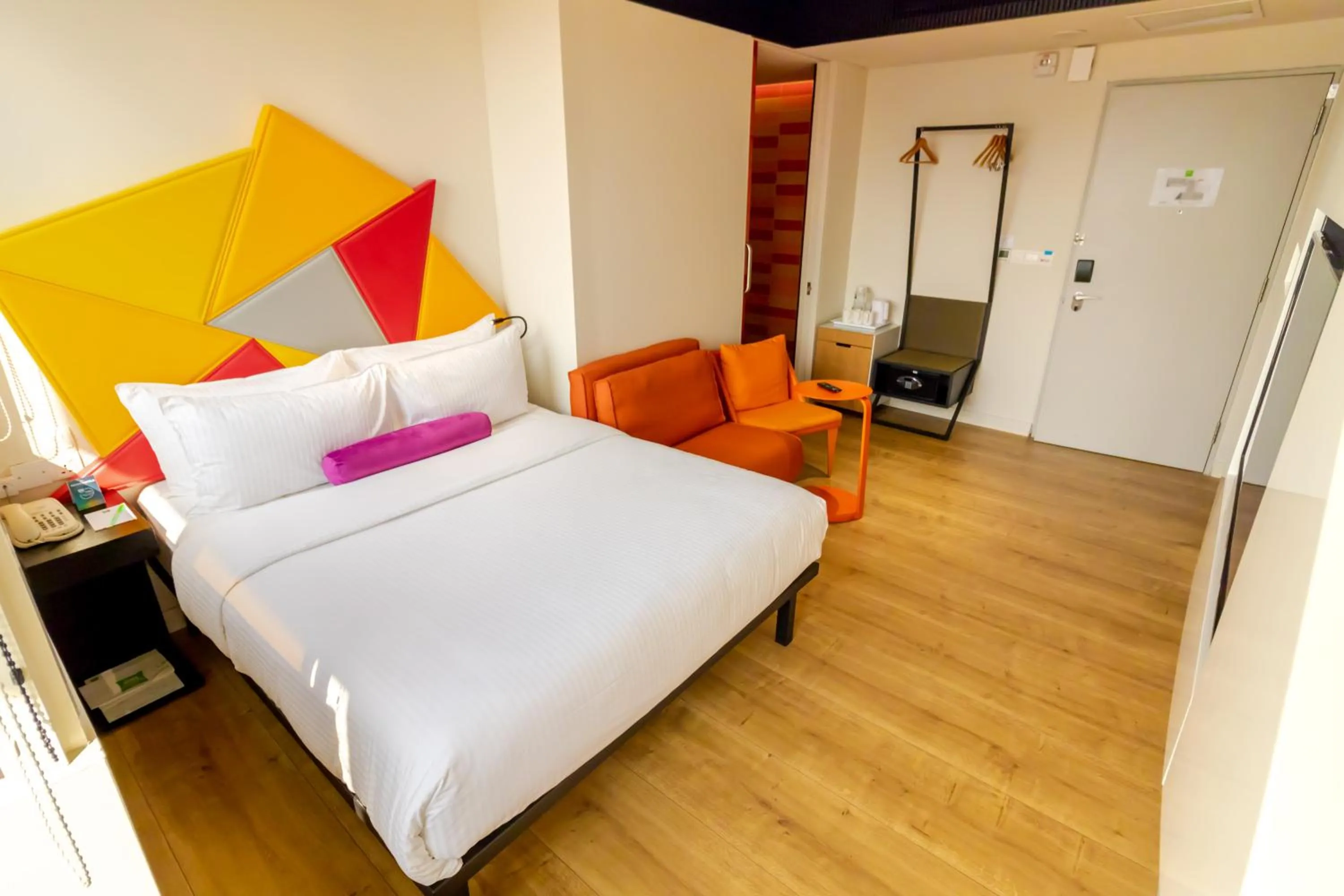Bathroom, Bed in Ibis Styles Singapore On Macpherson