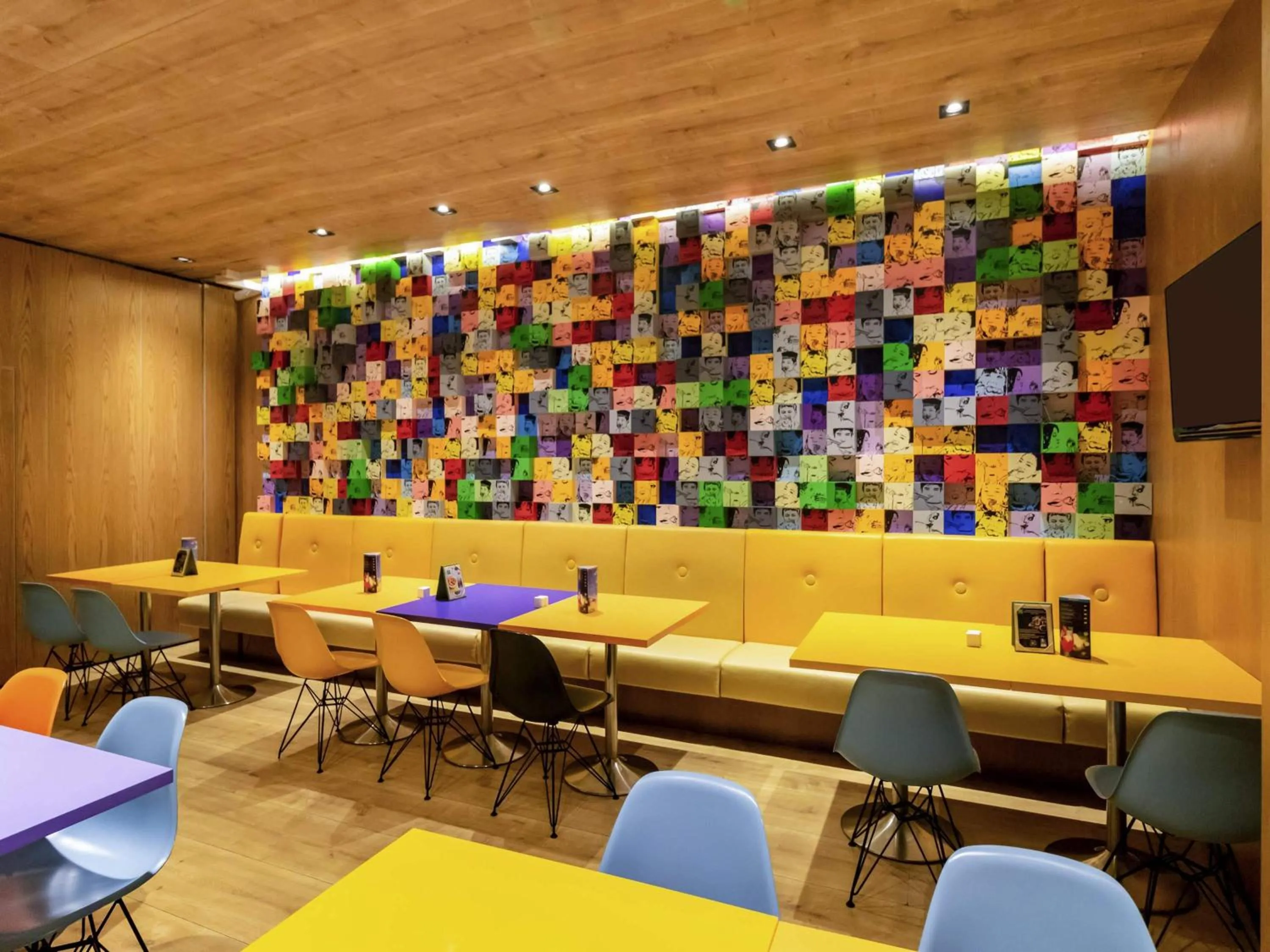 Restaurant/places to eat in Ibis Styles Singapore On Macpherson