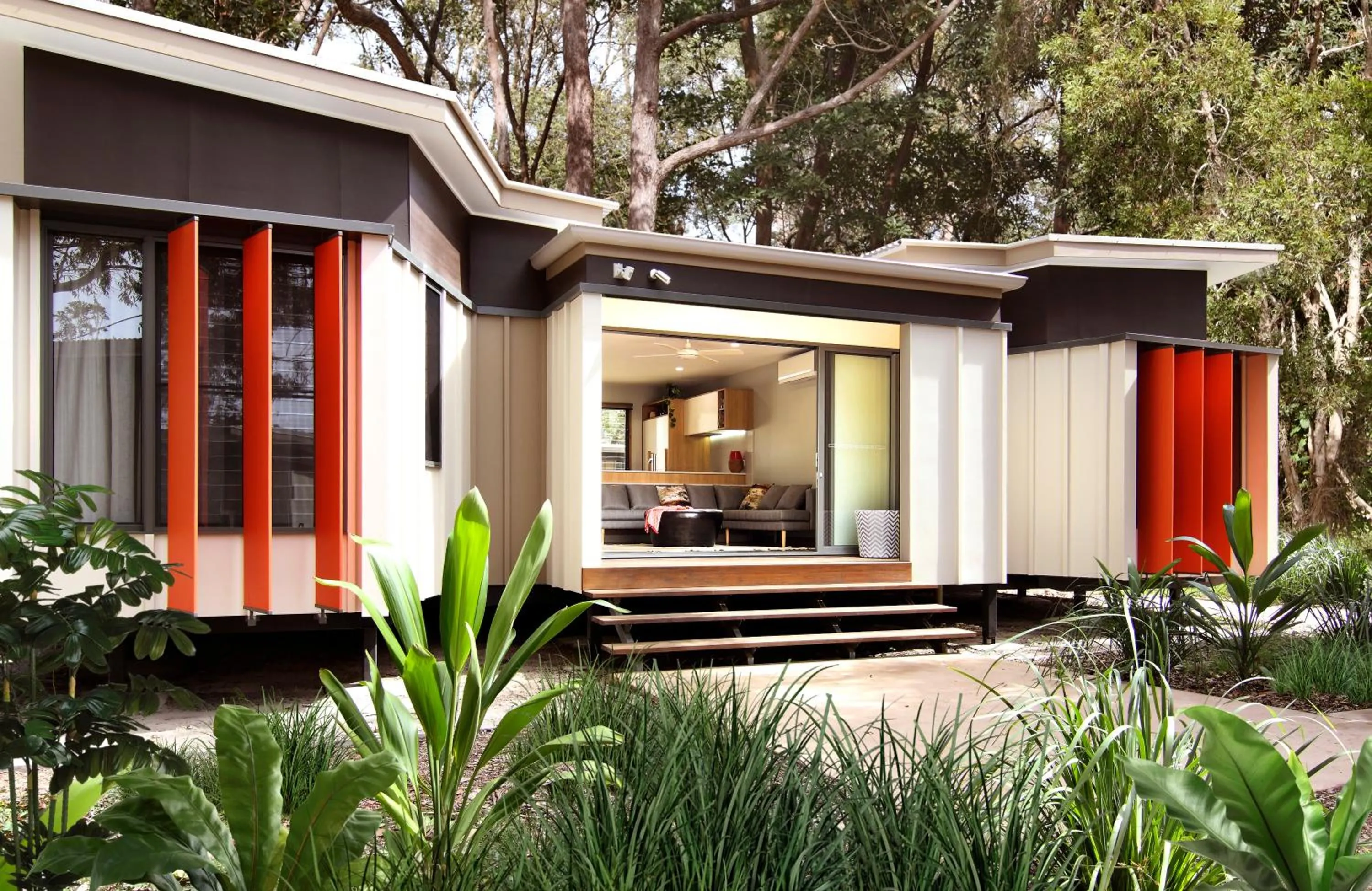 Dining area in Elements Of Byron