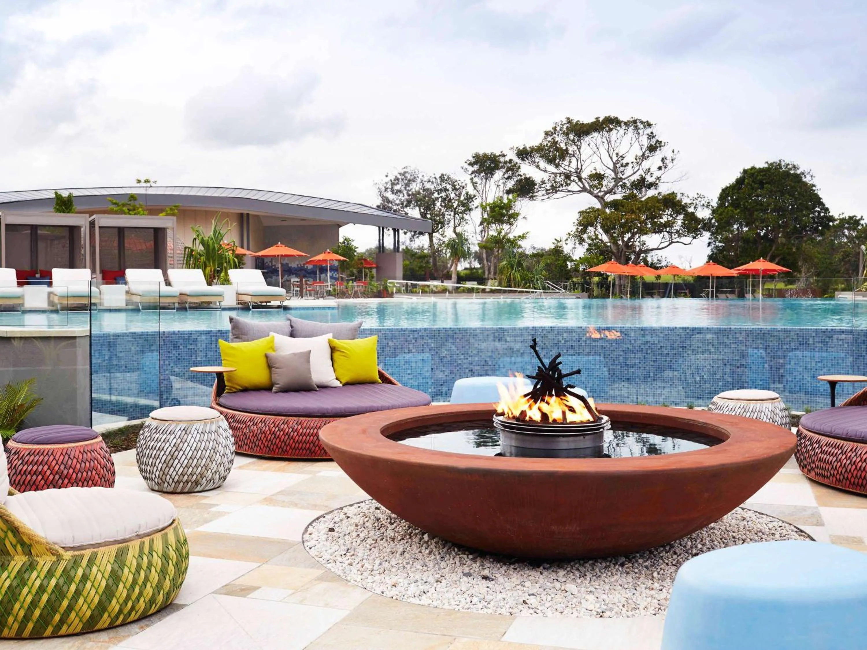 Property building in Elements Of Byron