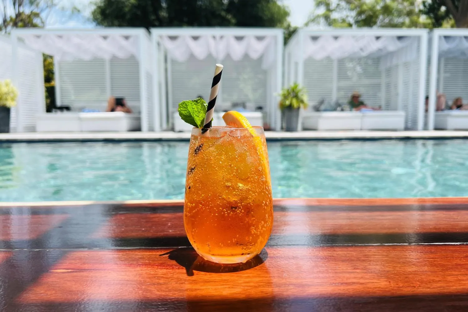 Alcoholic drinks in Elements Of Byron