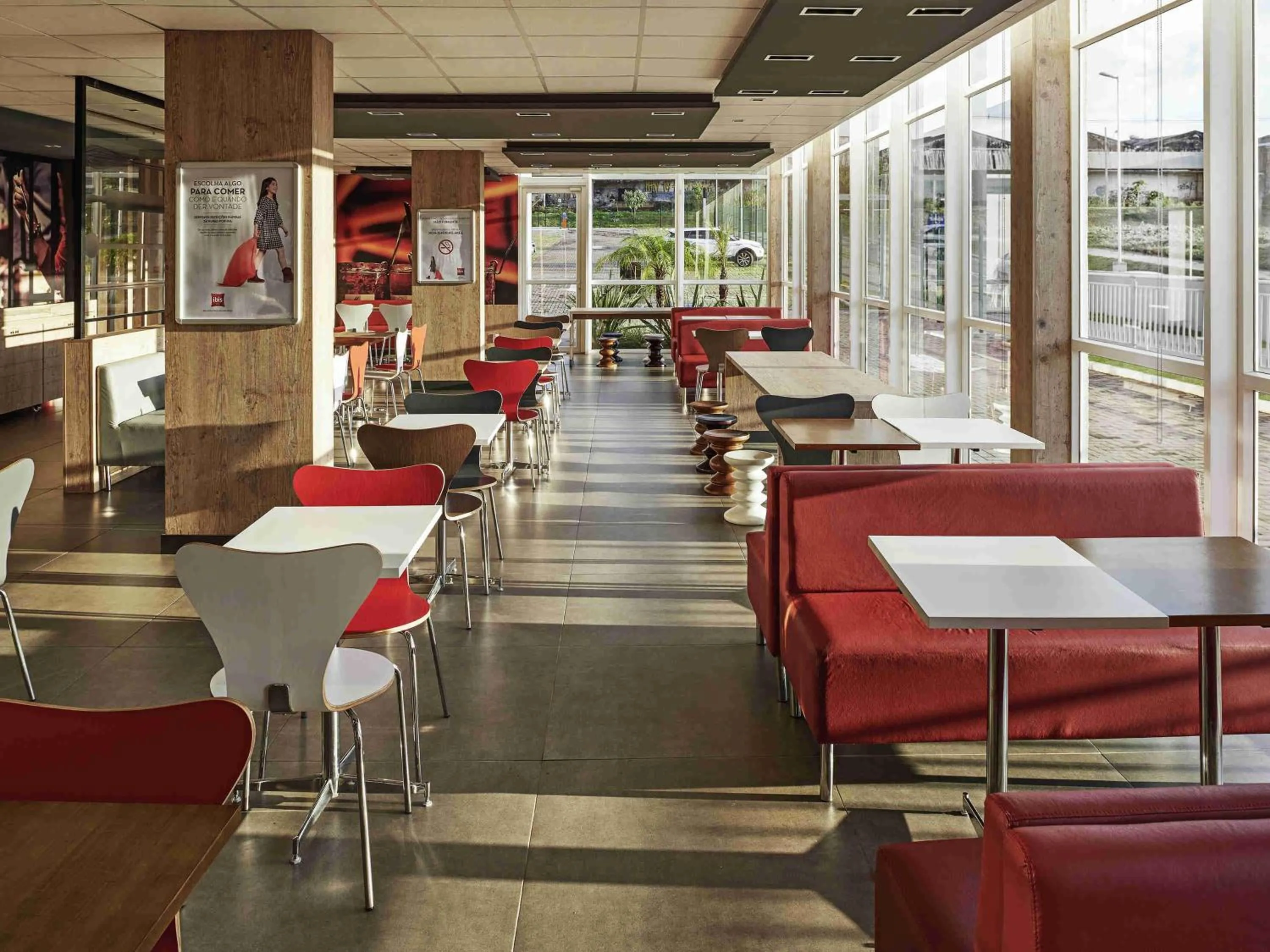 Restaurant/places to eat in ibis Londrina Shopping