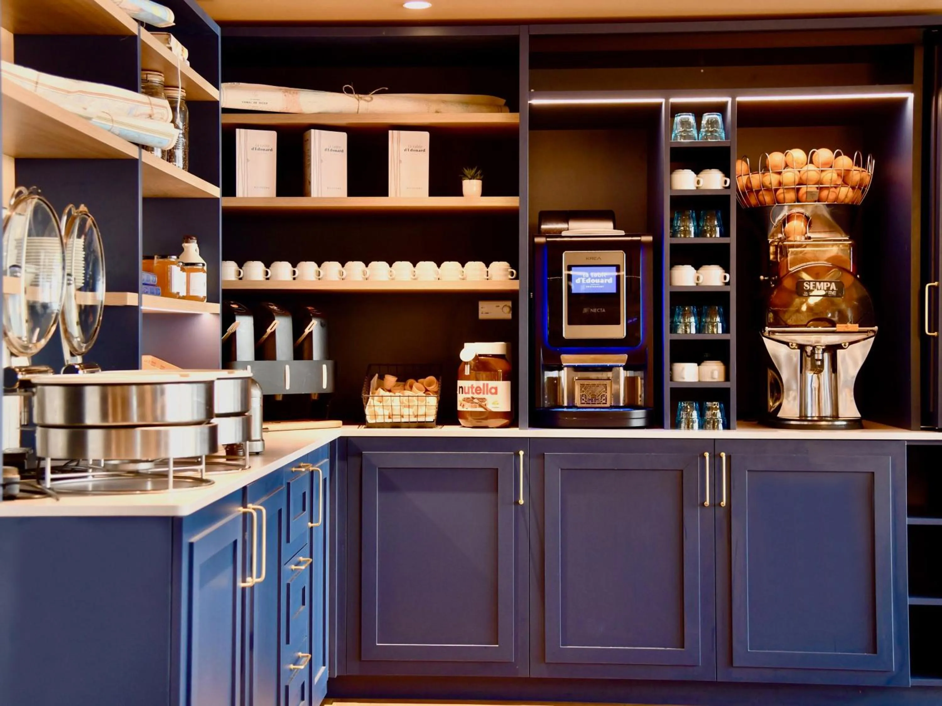 Breakfast in Ibis Budget Nantes Rezé Aéroport