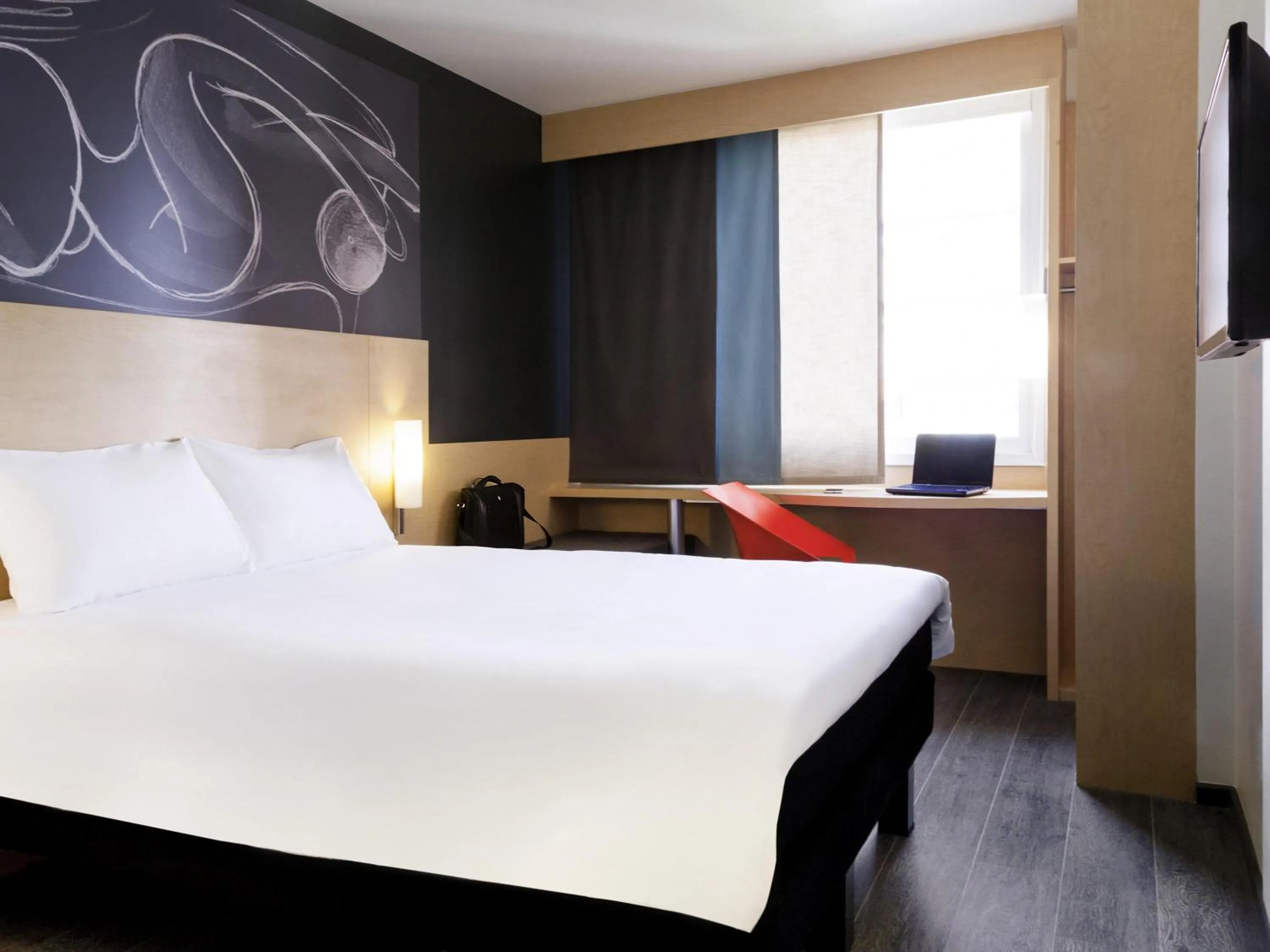 Bedroom, Bed in Ibis Mexico Alameda