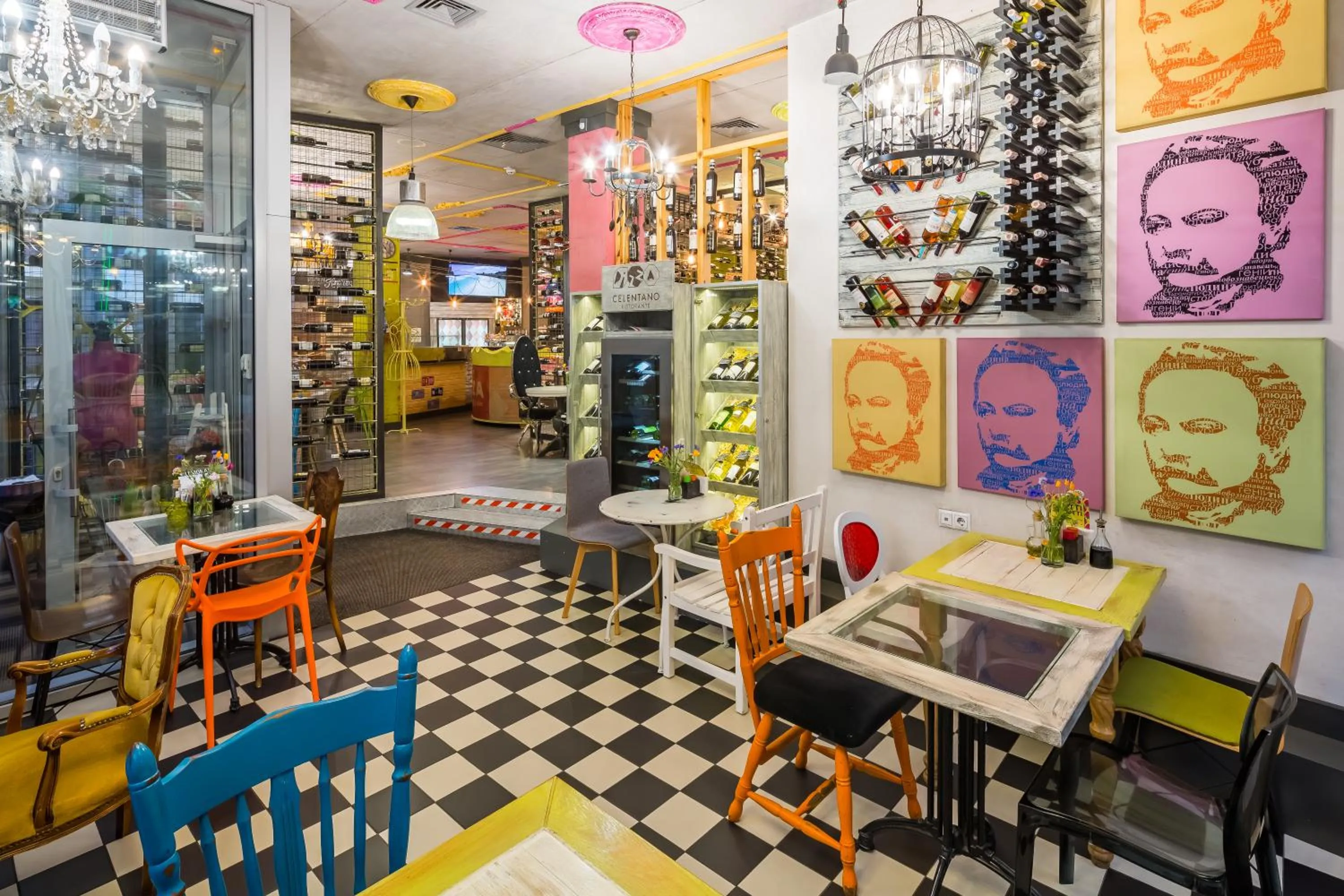 Restaurant/places to eat in Ibis Styles Lviv Center