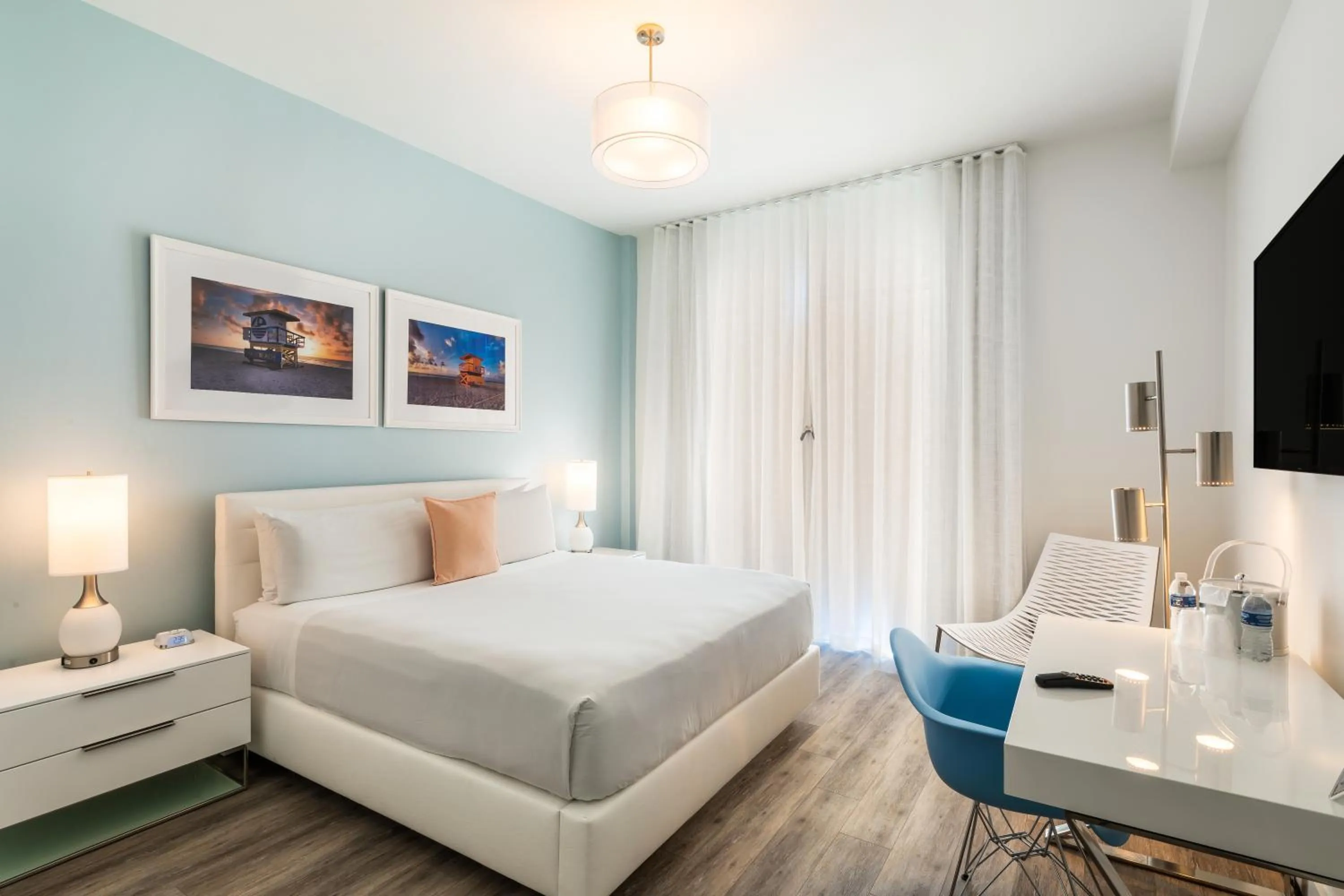 Bed in President Hotel Villa