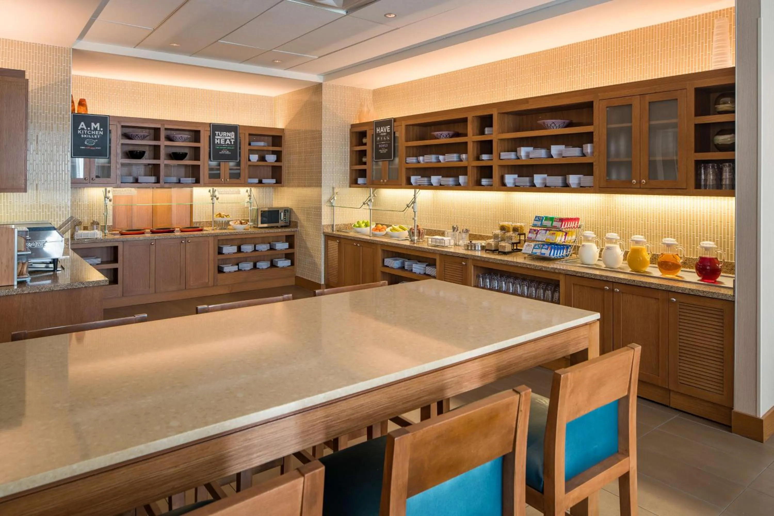 Restaurant/places to eat in Hyatt Place Houston Galleria