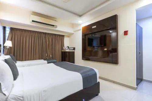 Hotel Laaiba Residency