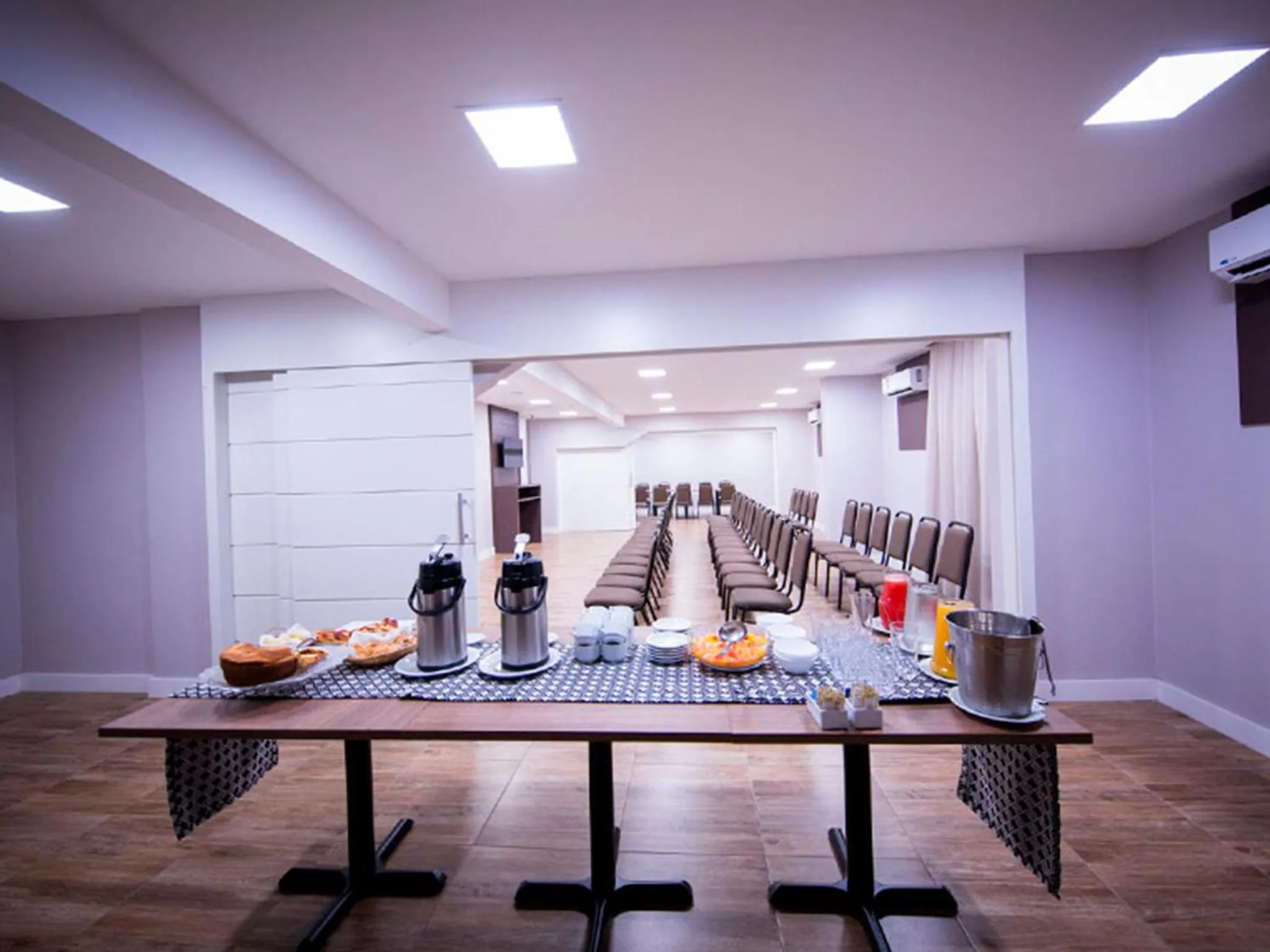 Meeting/conference room in Vila Business Hotel