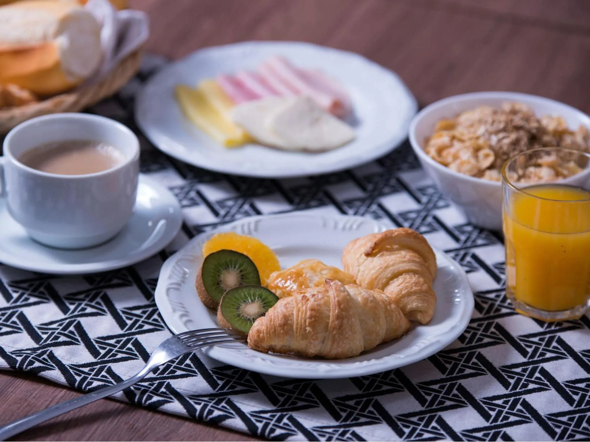 Food and drinks in Vila Business Hotel