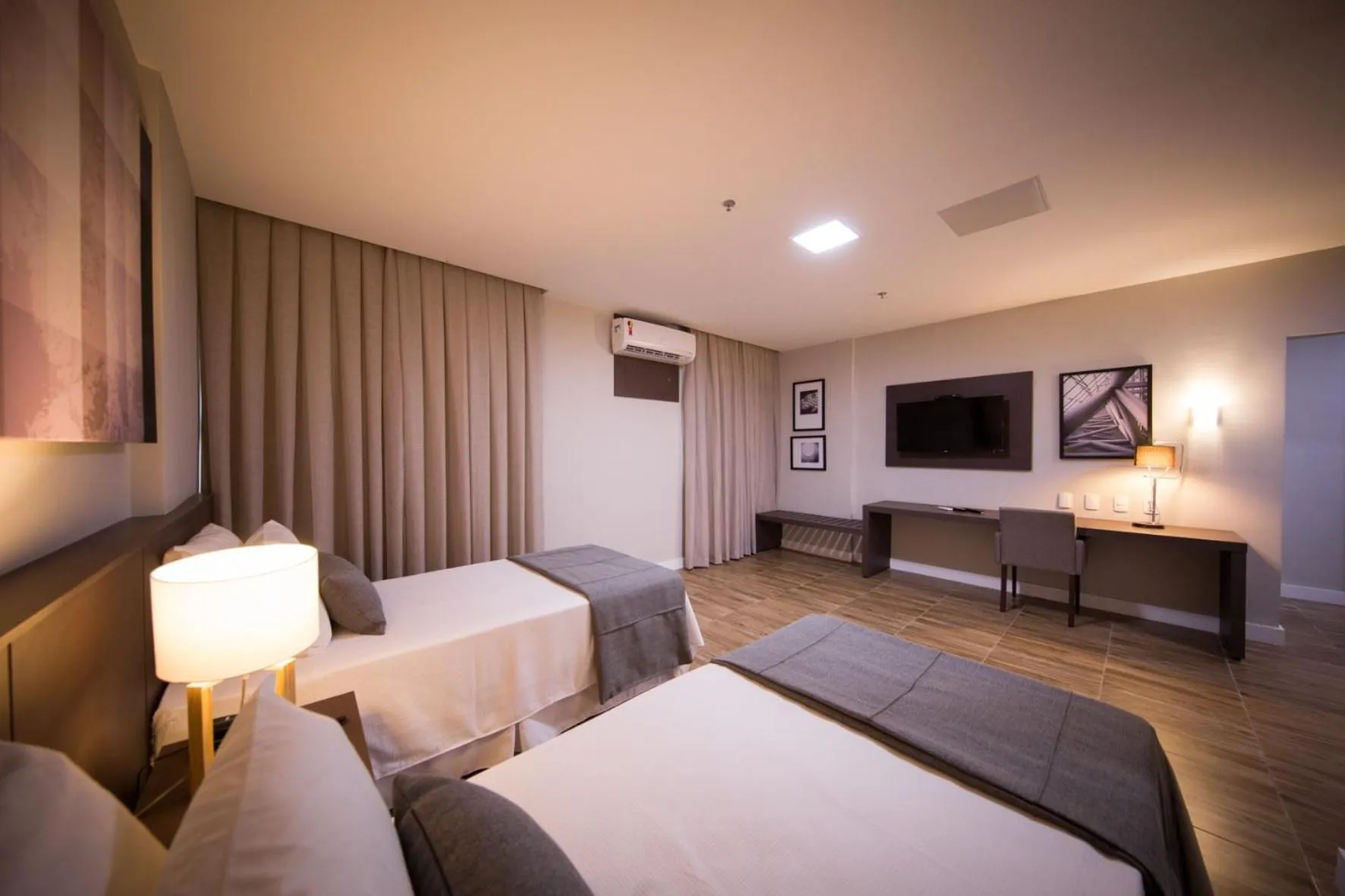 Bed in Vila Business Hotel