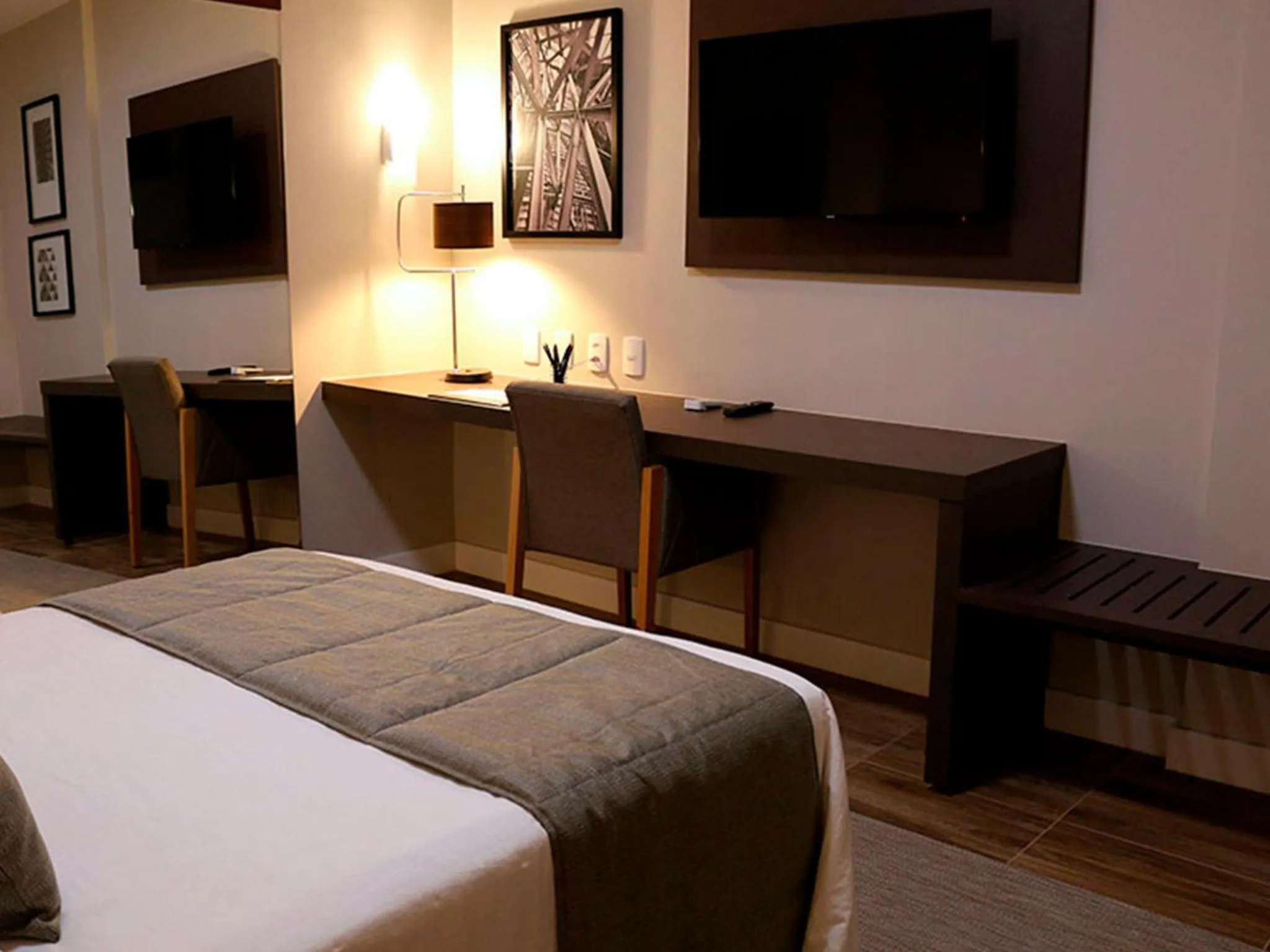 Bed in Vila Business Hotel