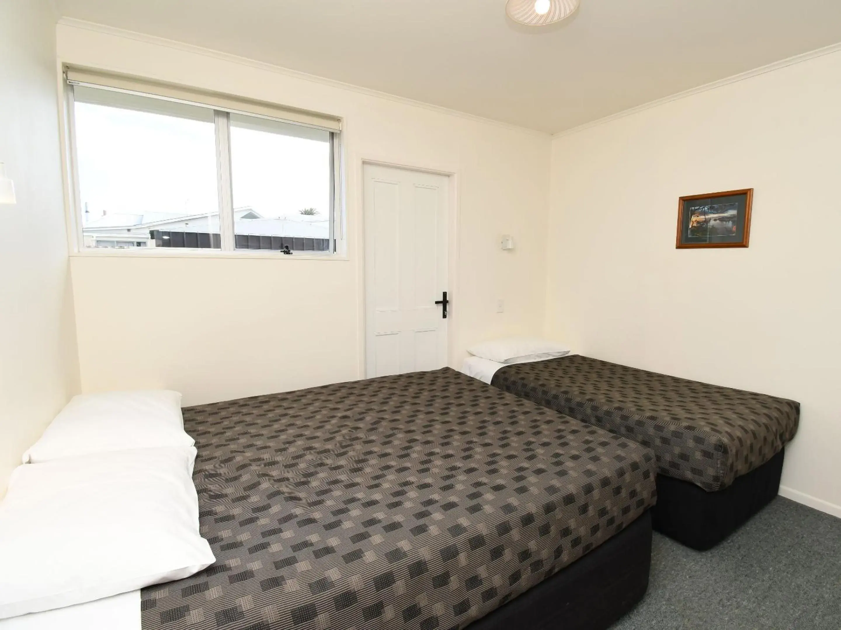 Family One Bedroom Apartment in Avon Motel Family One Bedroom Apartment in Avon Motel