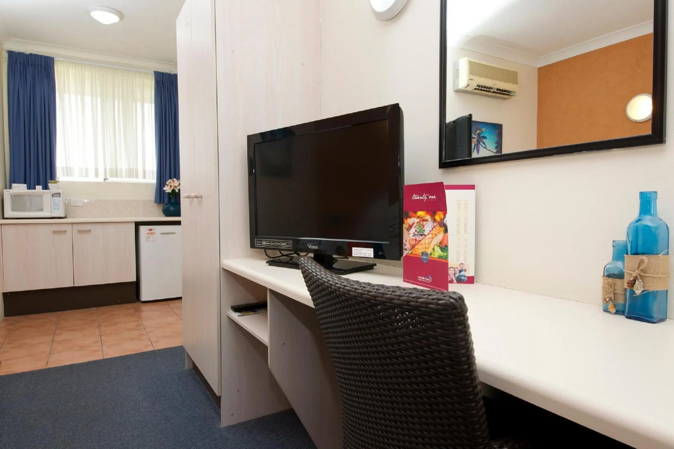 Living room in Tuncurry Beach Motel