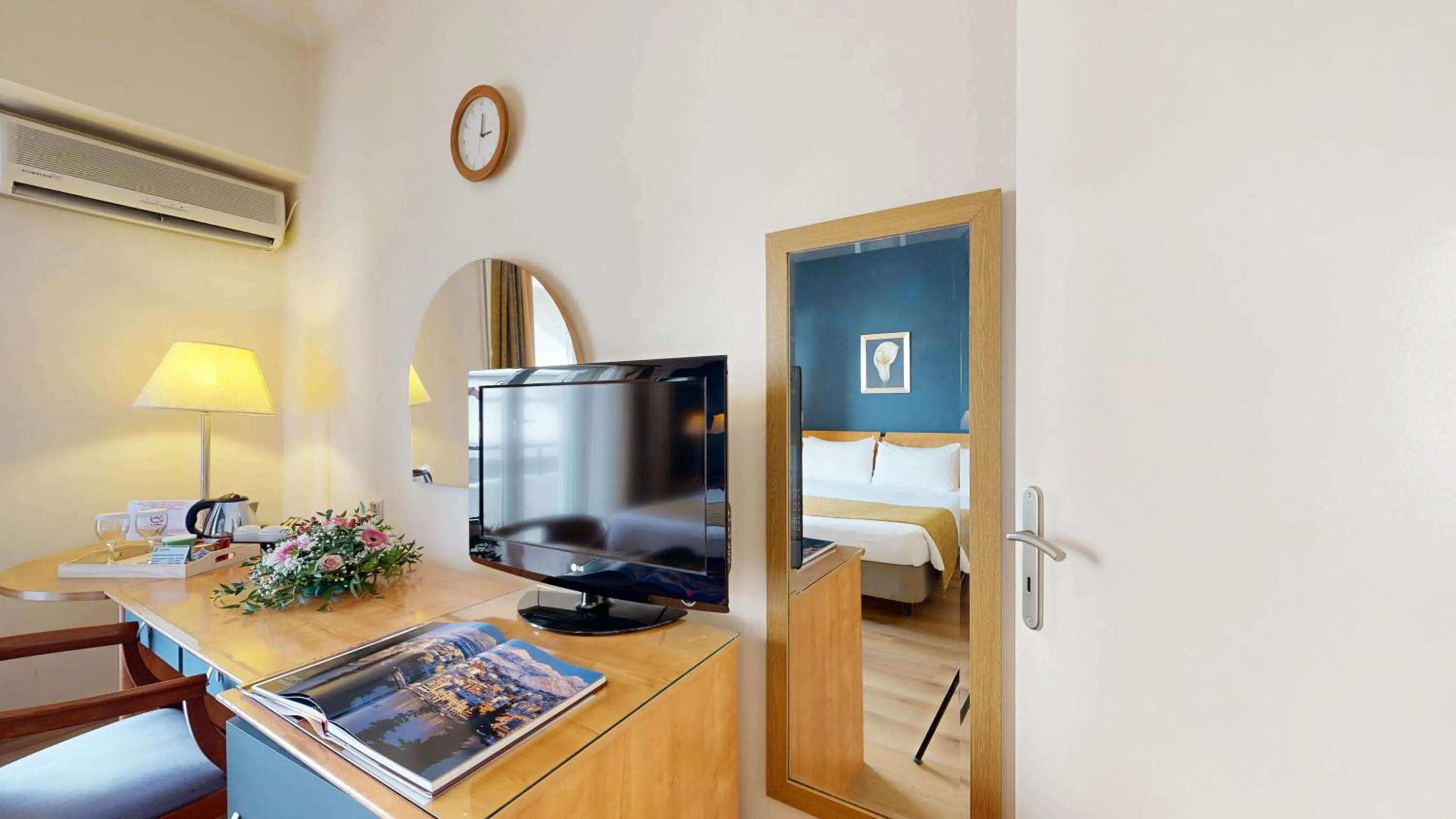 Bedroom in Lucy Hotel