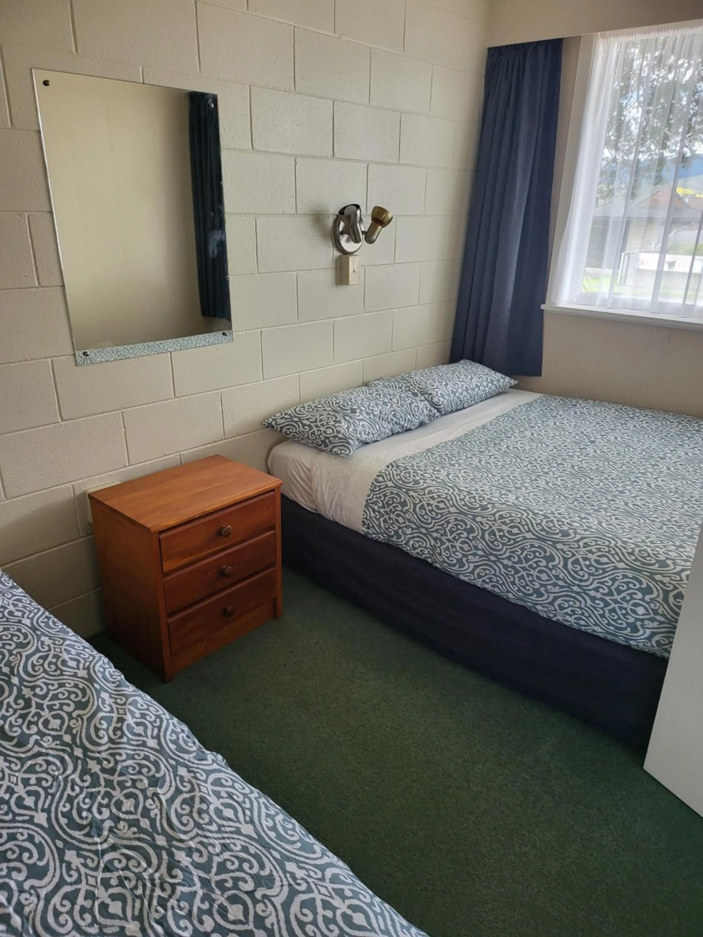 Bedroom, Bed in Totara Lodge Motel