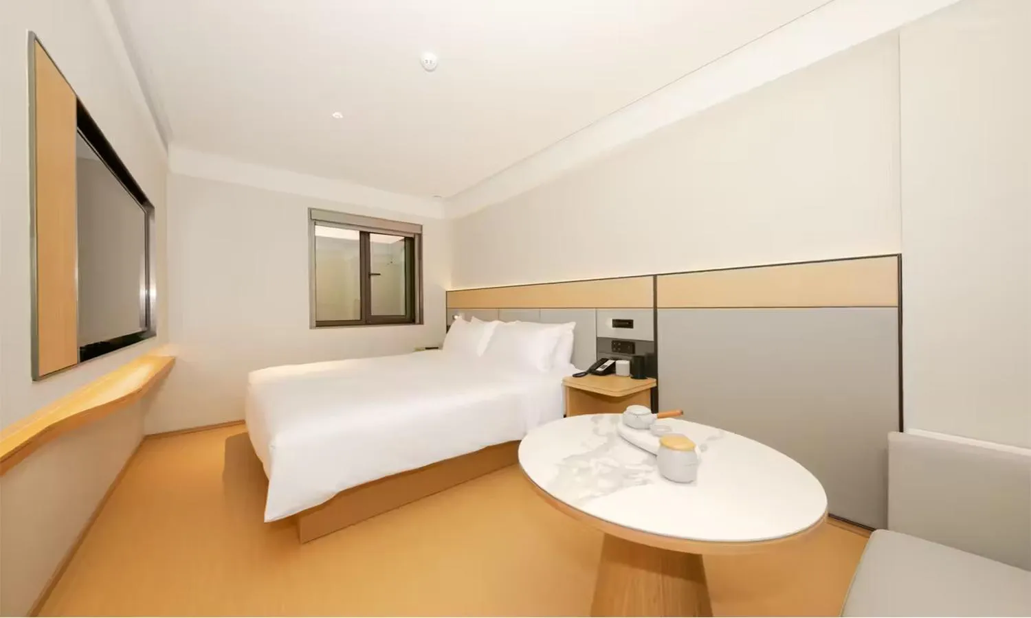 Bedroom, Bed in JI Hotel Beijing West Railway Station Lize Business District