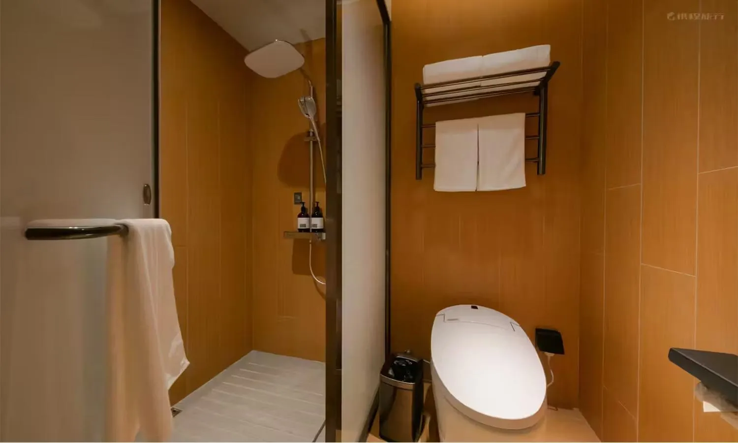 Toilet in JI Hotel Beijing West Railway Station Lize Business District