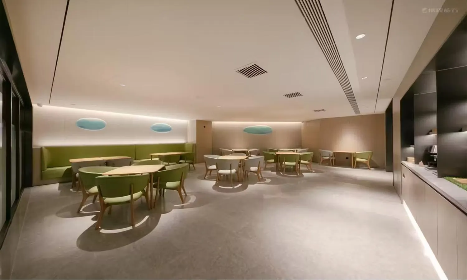 Restaurant/places to eat in JI Hotel Beijing West Railway Station Lize Business District