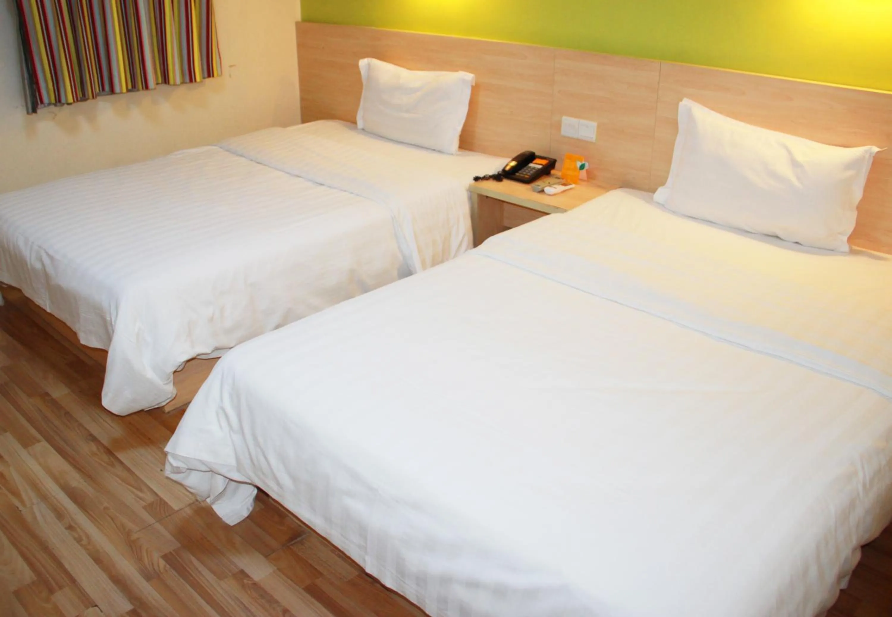 Bed in 7Days Inn Tangshan Haigang District Haicheng Road