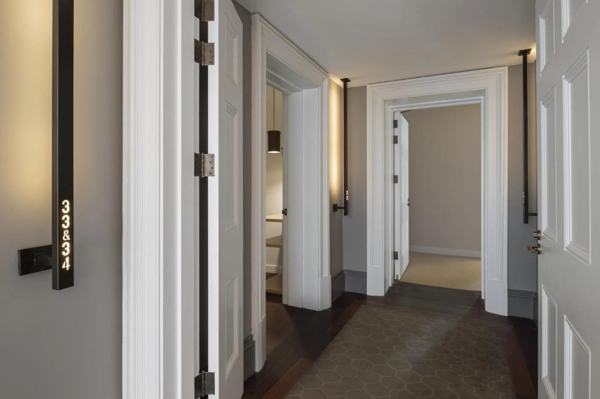 Photo of the whole room in COMO The Treasury