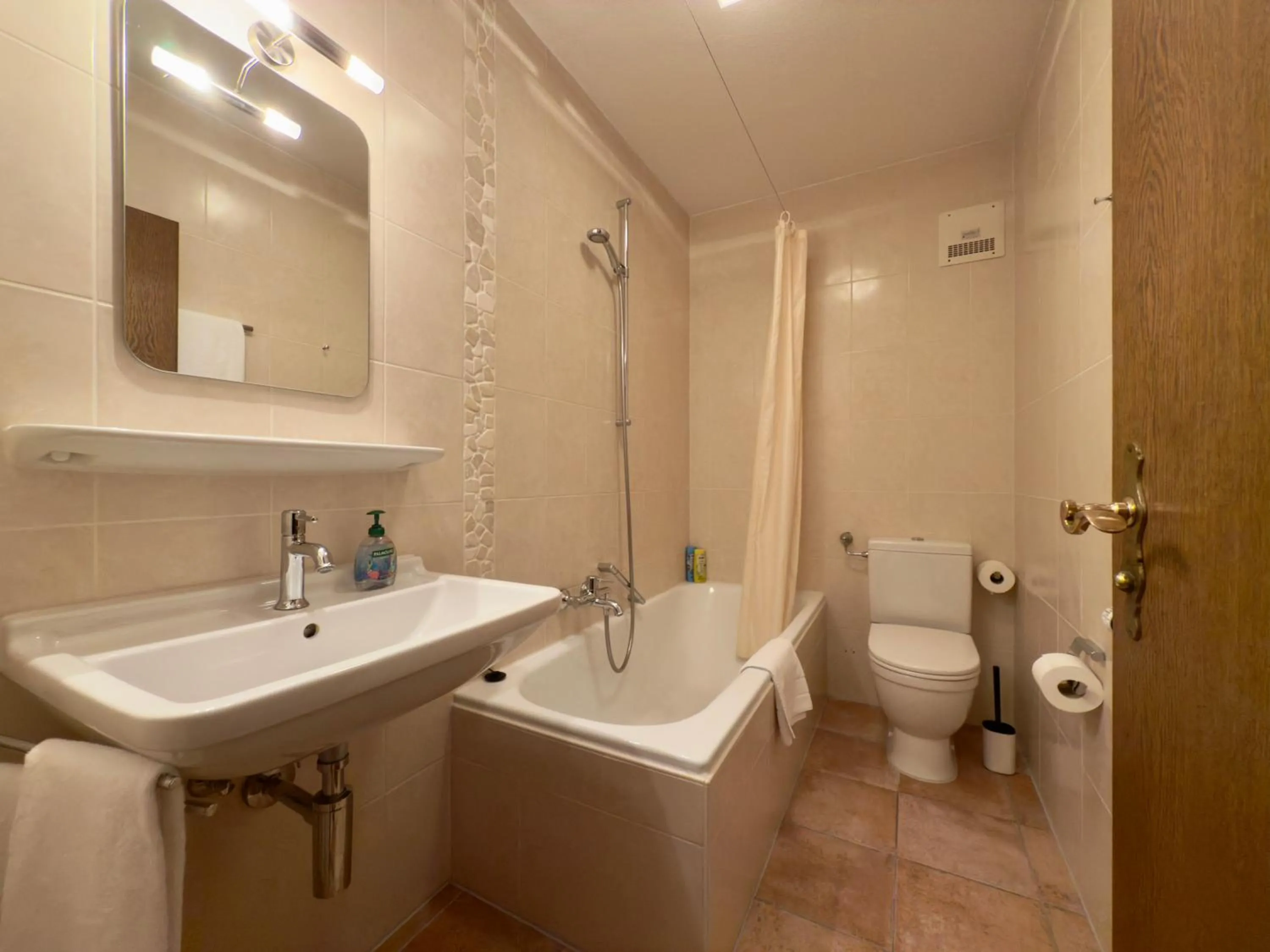 Shower in Hotel Forsthaus Oberau