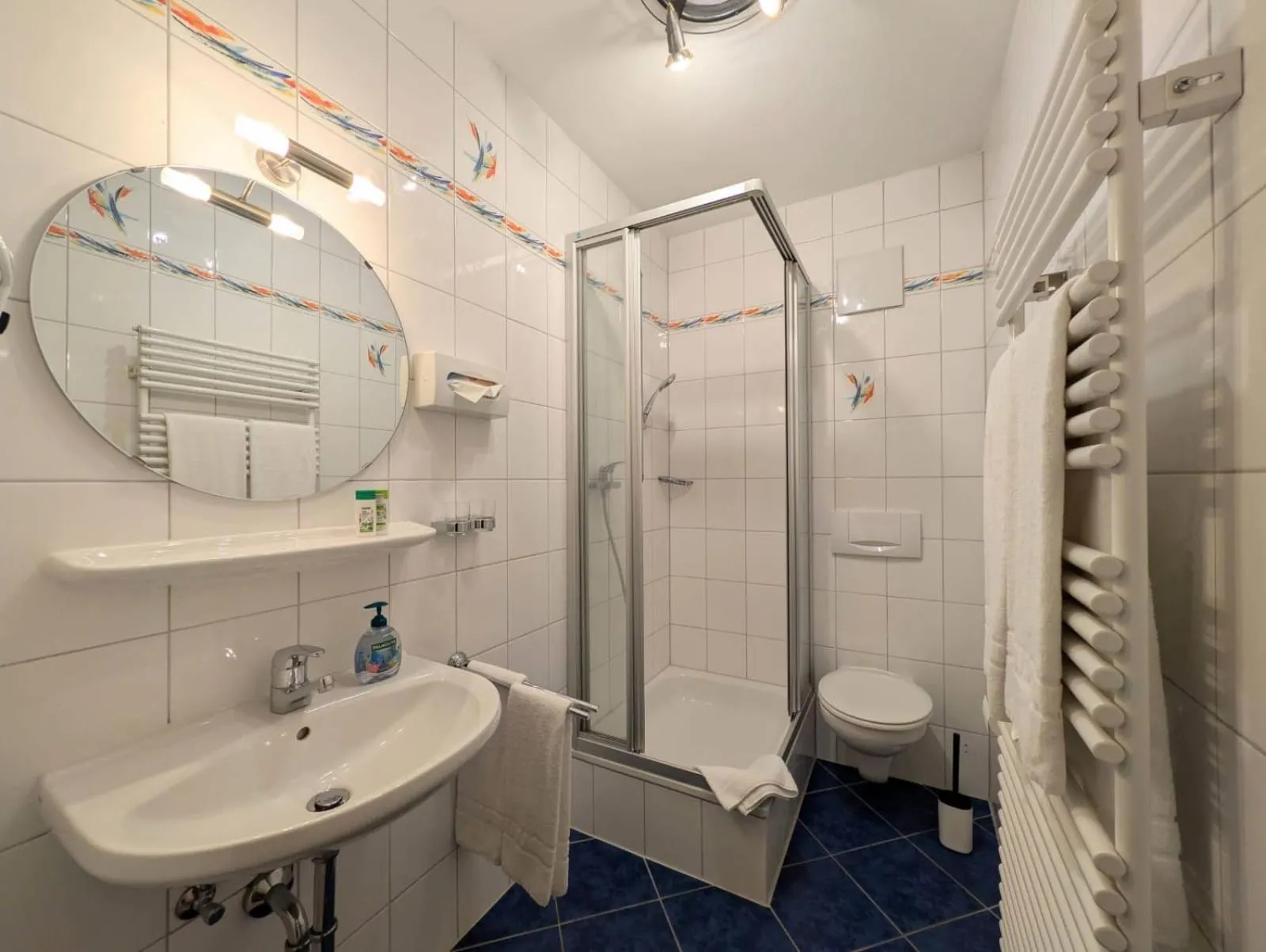 Shower in Hotel Forsthaus Oberau