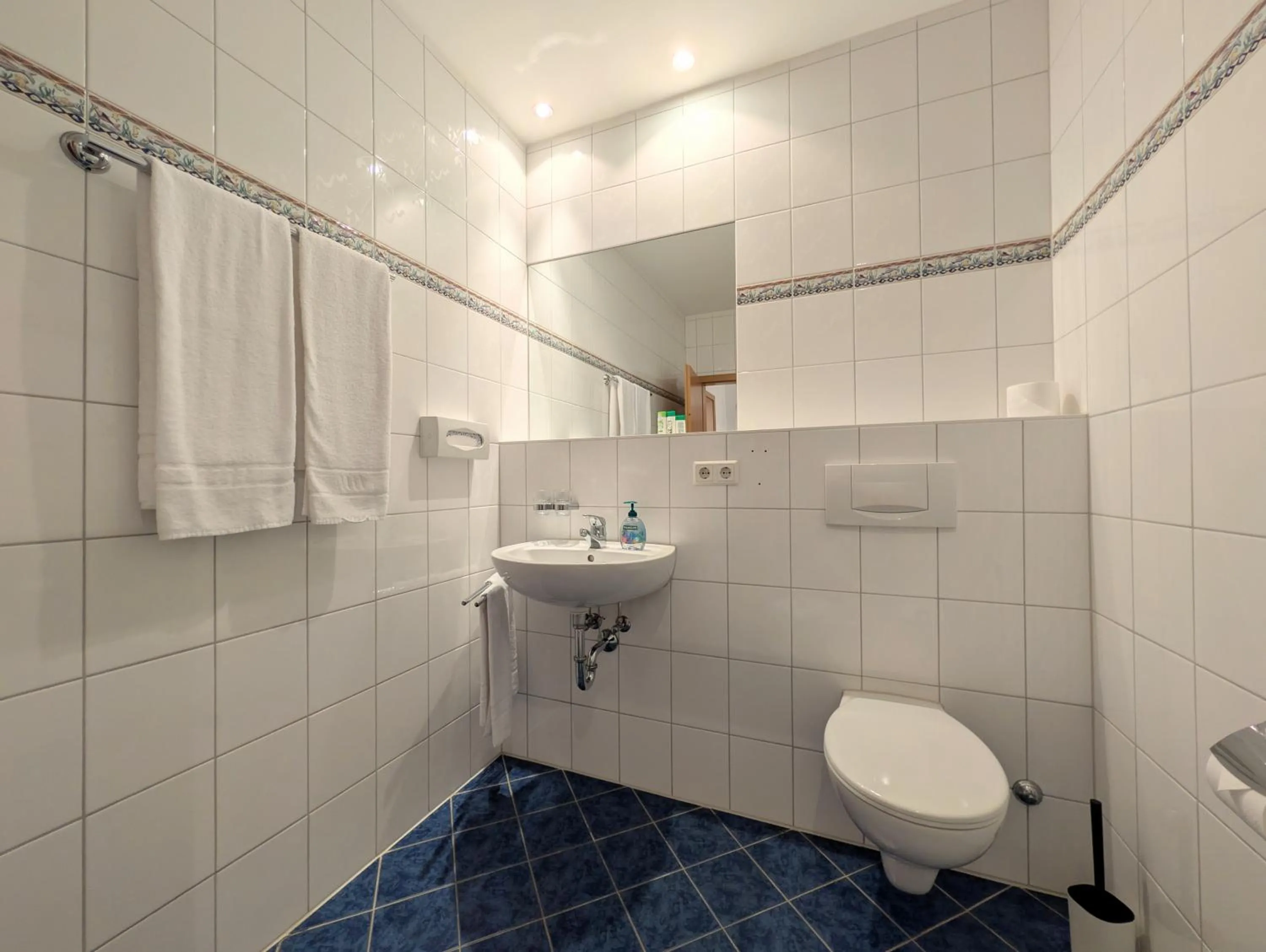 Toilet in Hotel Forsthaus Oberau