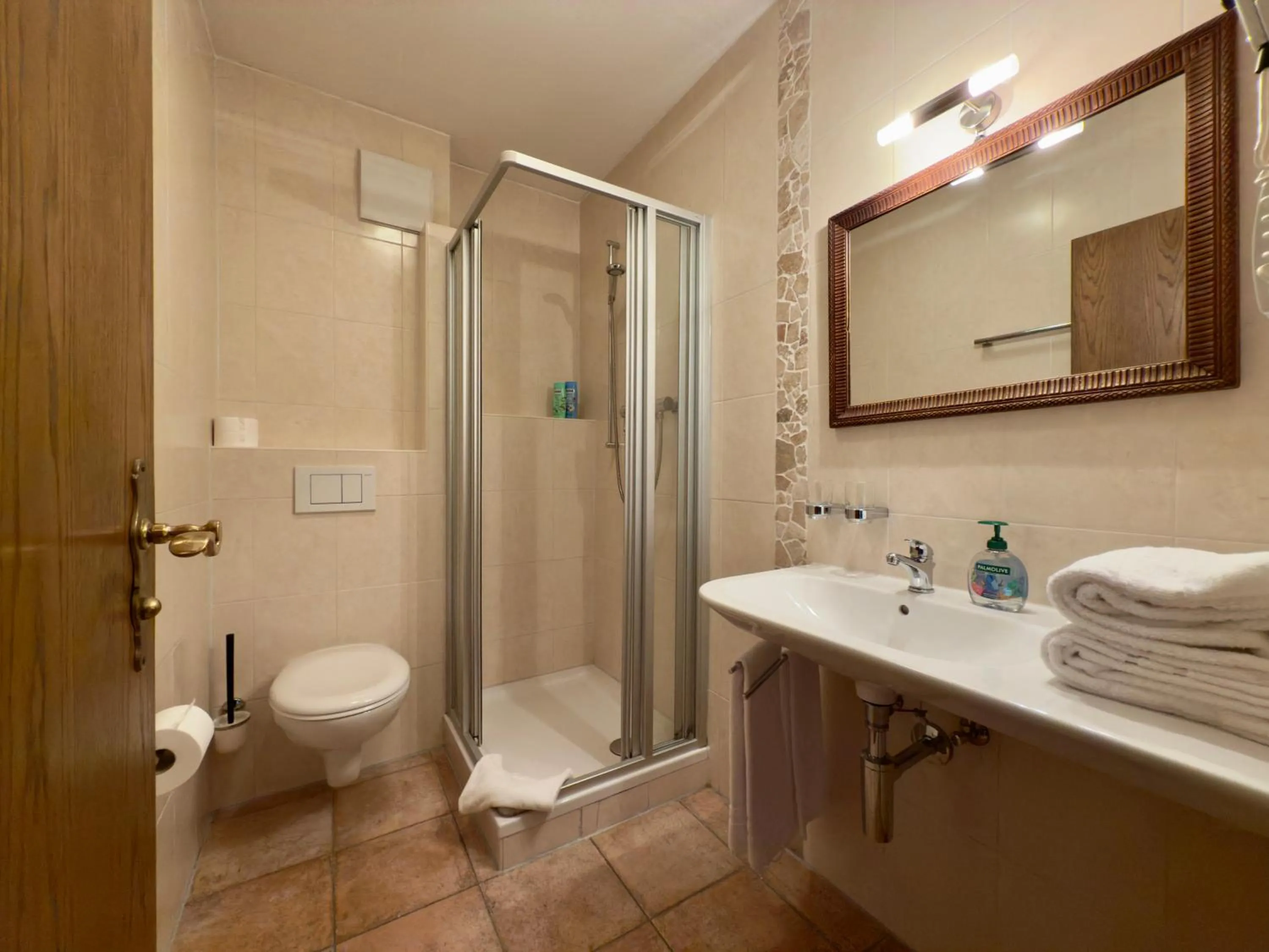 Shower in Hotel Forsthaus Oberau