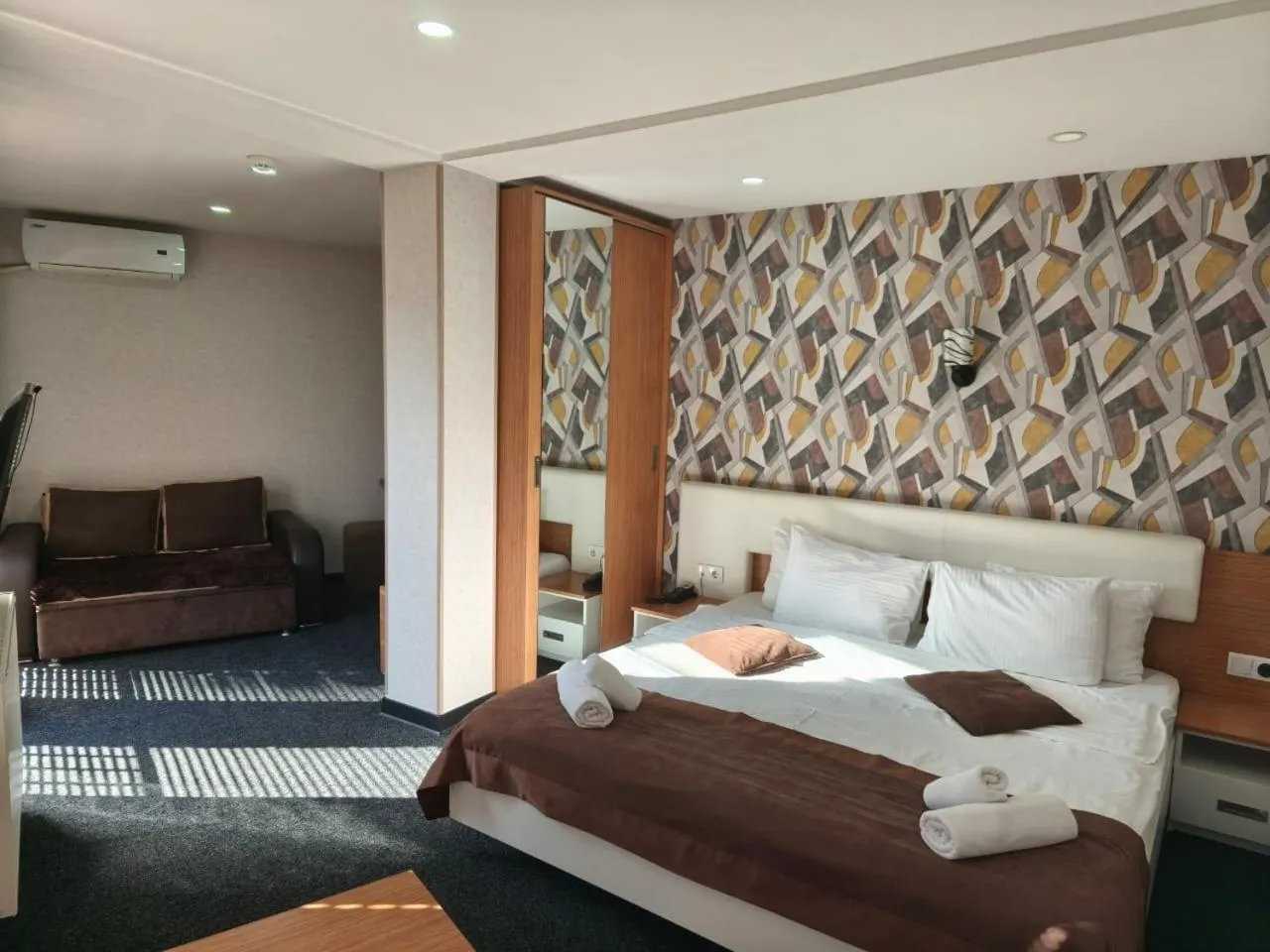 Bedroom, Bed in Hotel Voyager