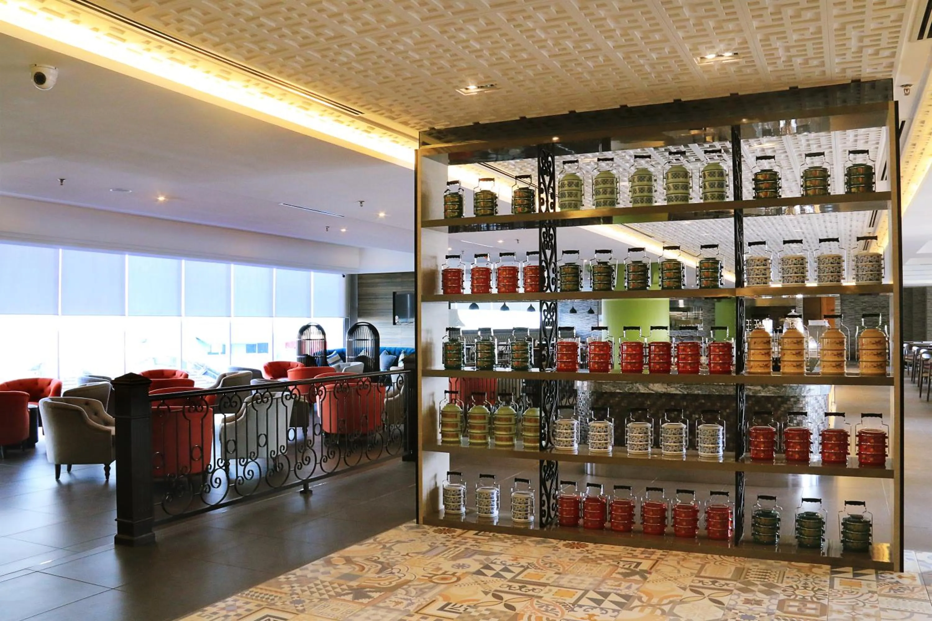 Restaurant/places to eat in Estadia Hotel