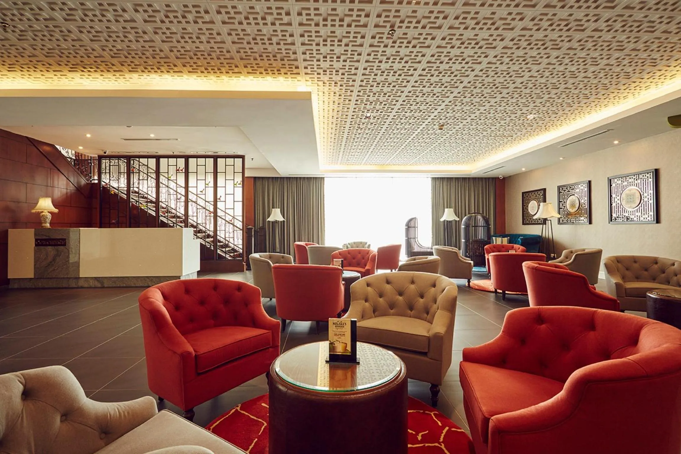 Communal lounge/ TV room in Estadia Hotel