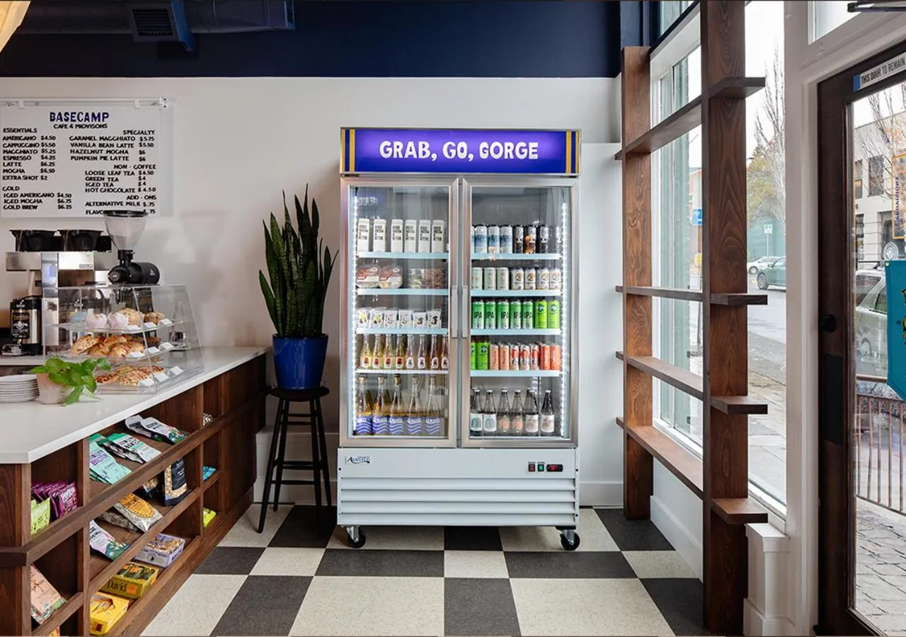 Shopping Area in Lightwell Hotel & Spa