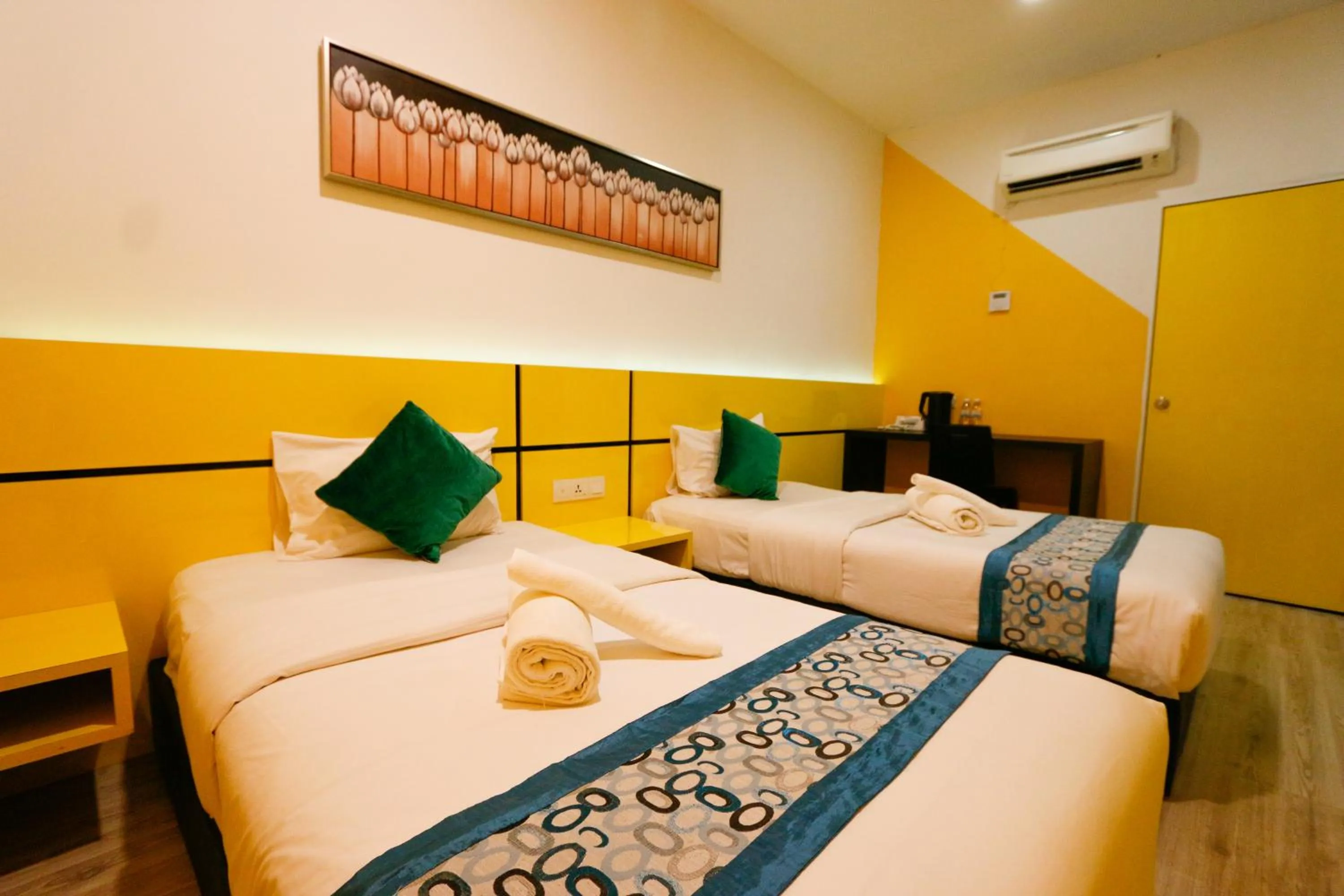 Bed in Golden Roof Hotel Sunway Ipoh