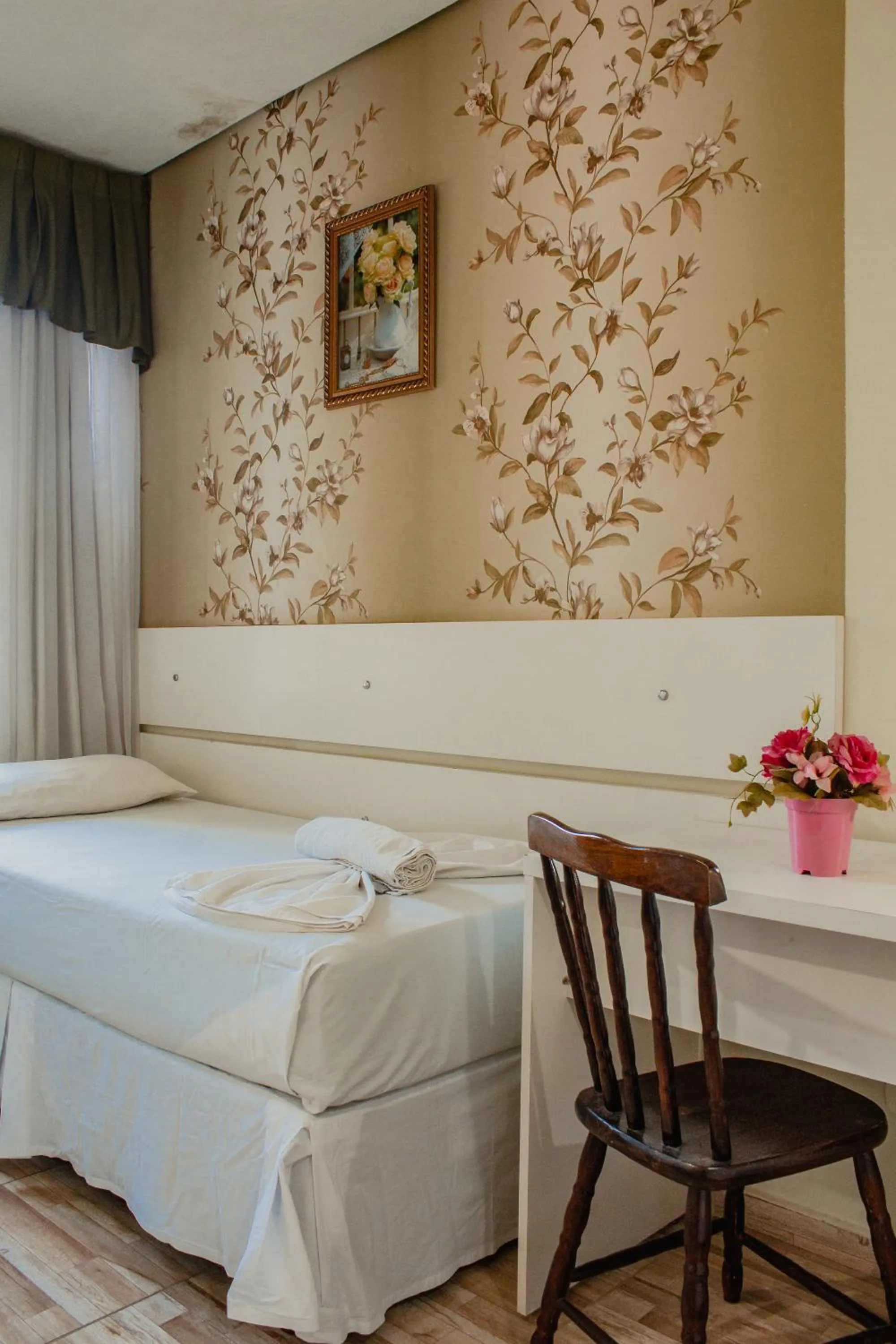 Decorative detail, Bed in Pousada Iguassu Charm Suites