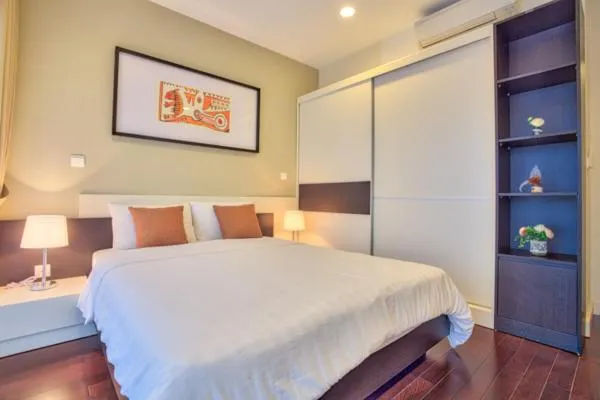 Bed in Lancaster Hanoi Service Apartment