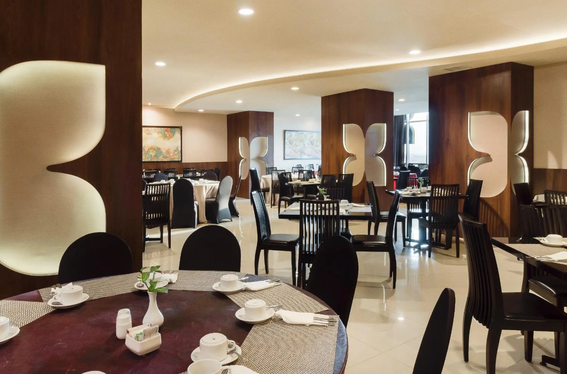 Restaurant/places to eat in Best Western Papilio Hotel