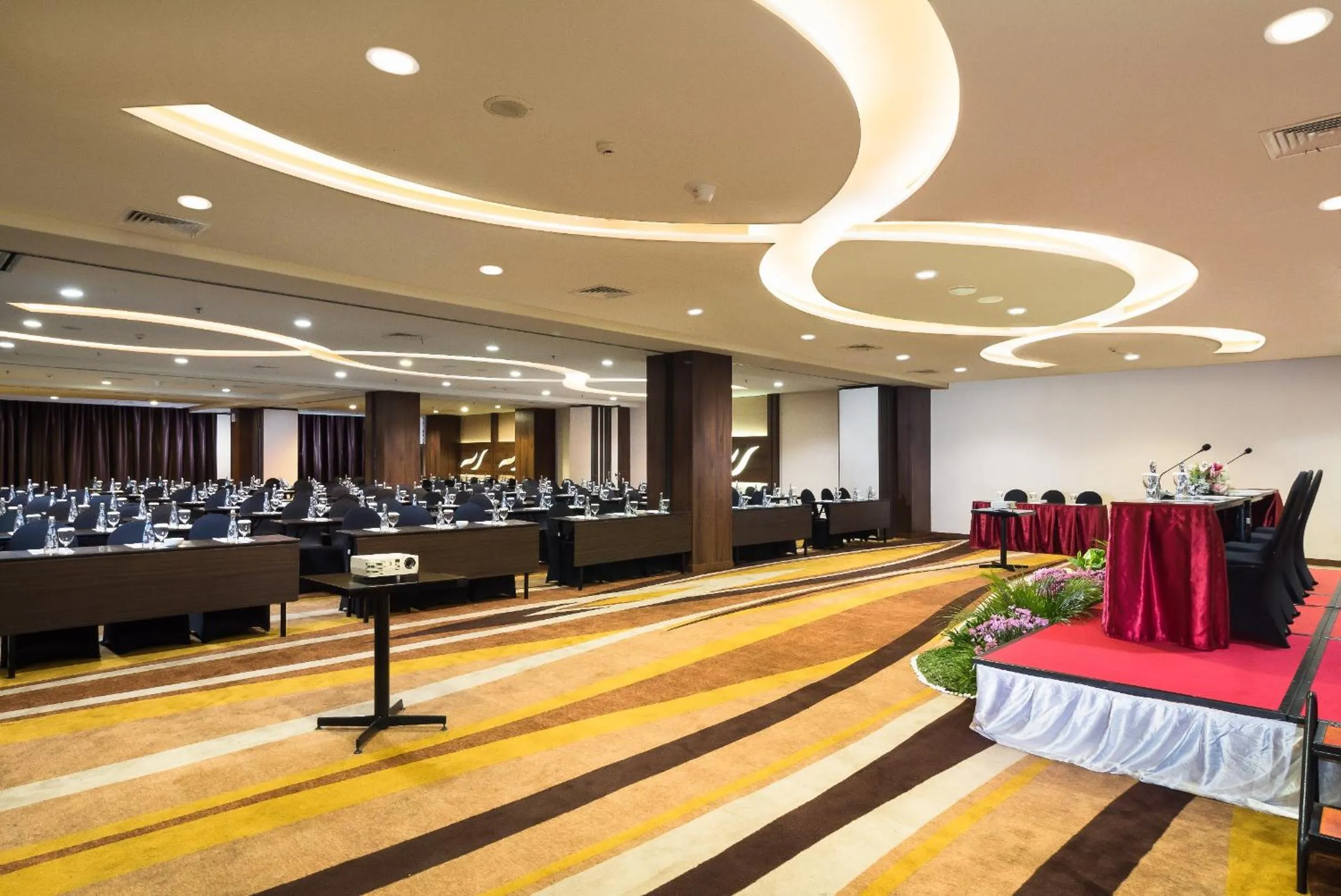 Meeting/conference room in Best Western Papilio Hotel