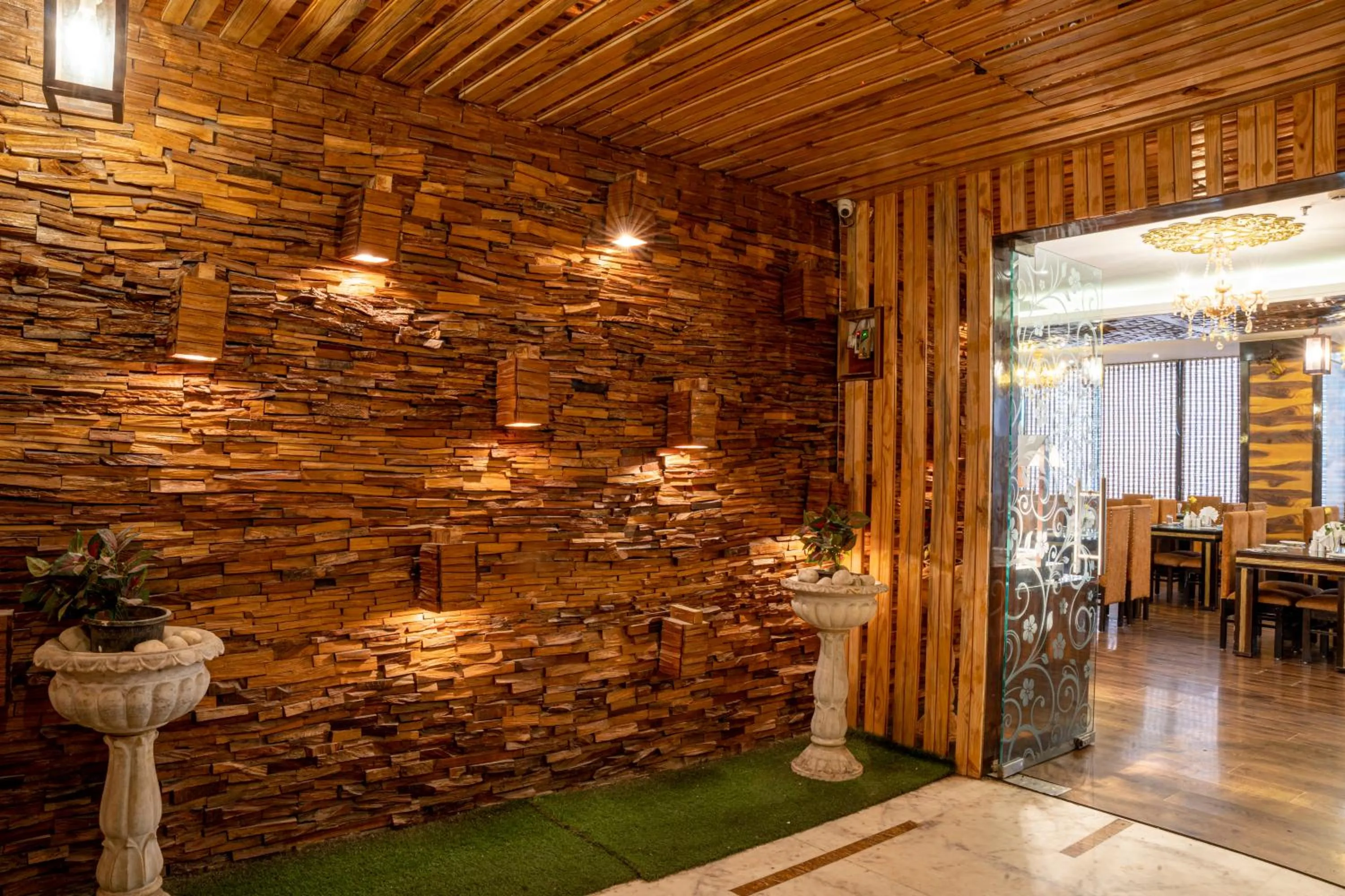 Restaurant/places to eat in Park Ocean