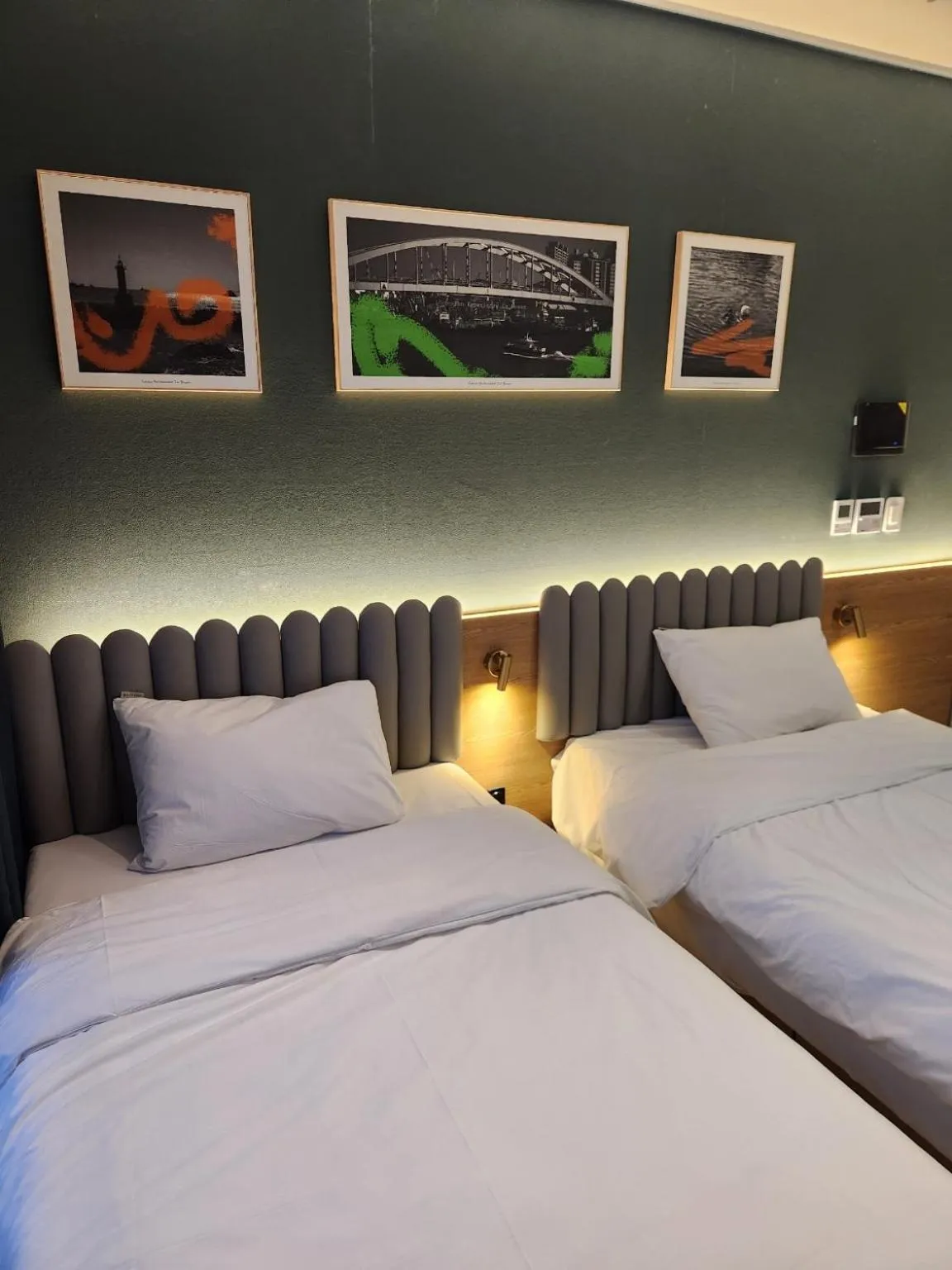 Bed in The Bayment Residence