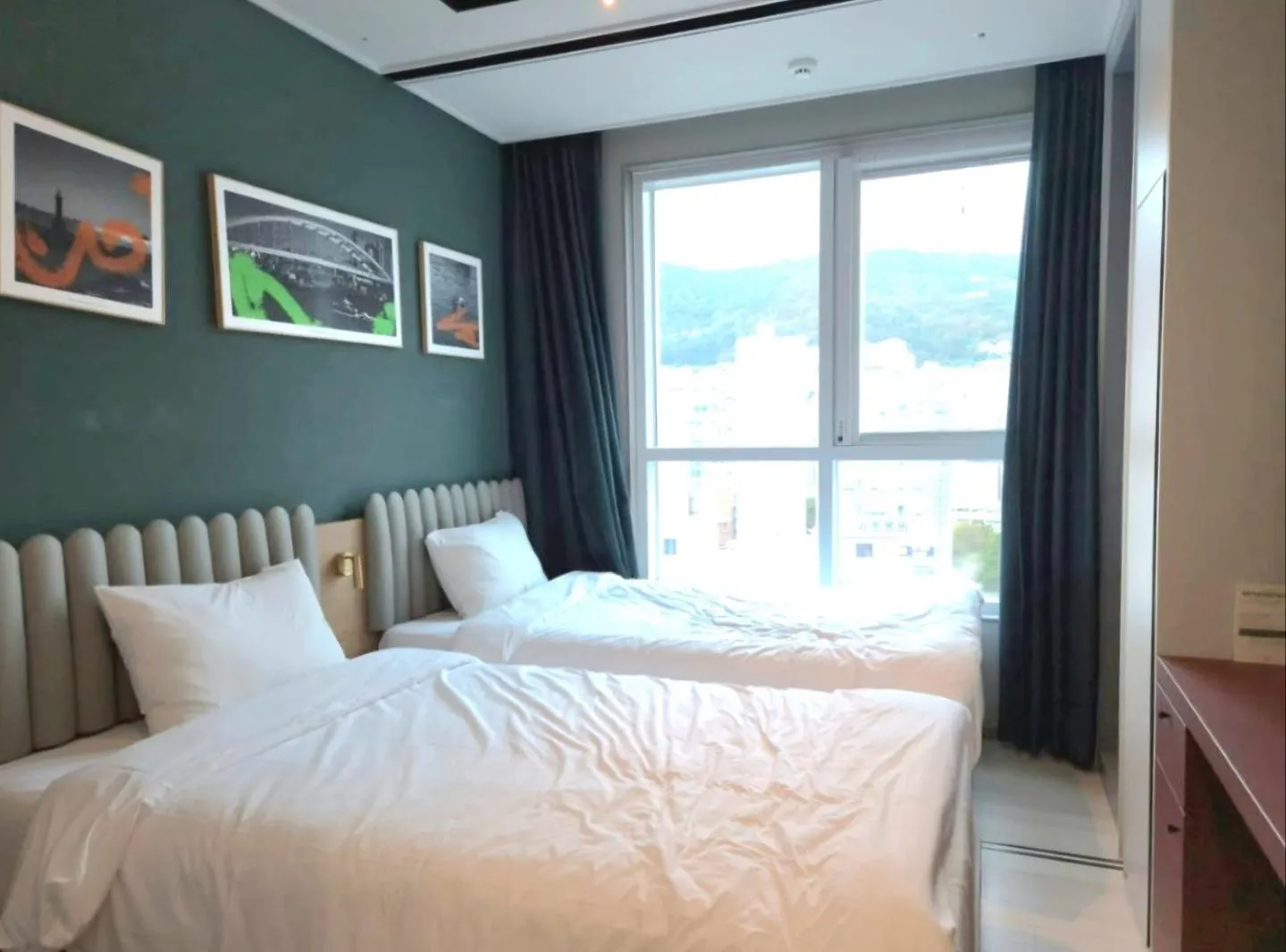 Bed in The Bayment Residence