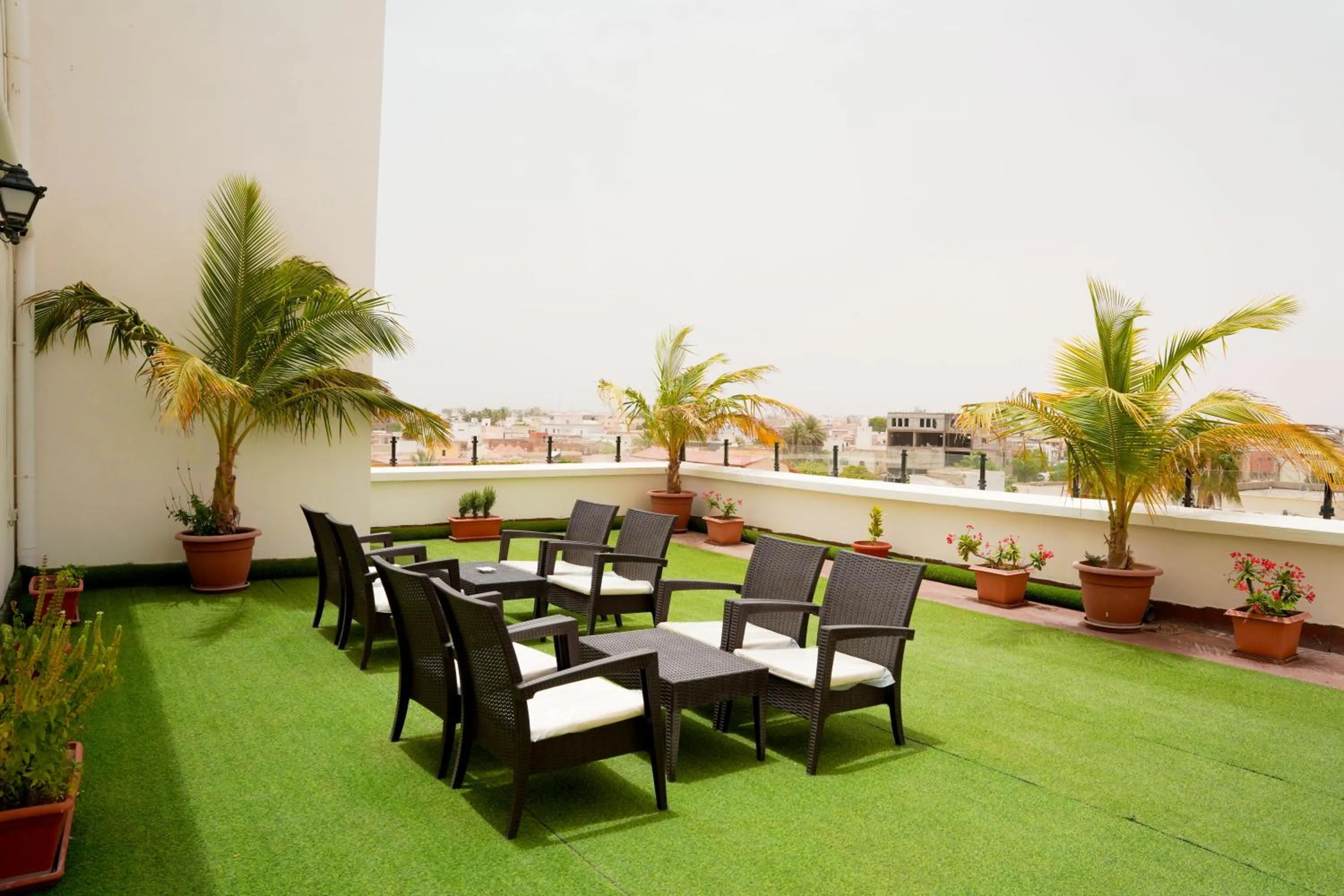Patio in AB Business Hôtel