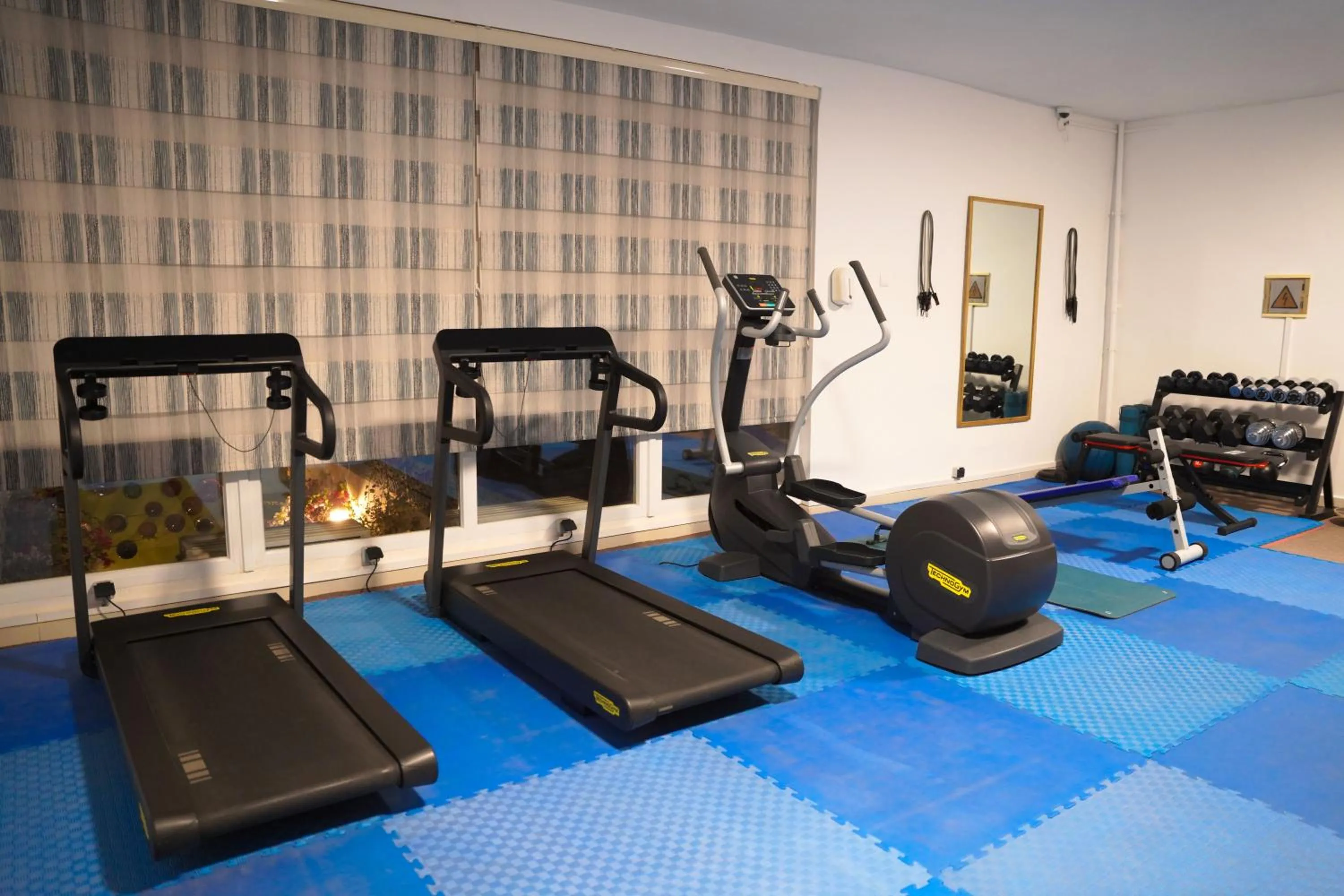 Fitness centre/facilities in AB Business Hôtel