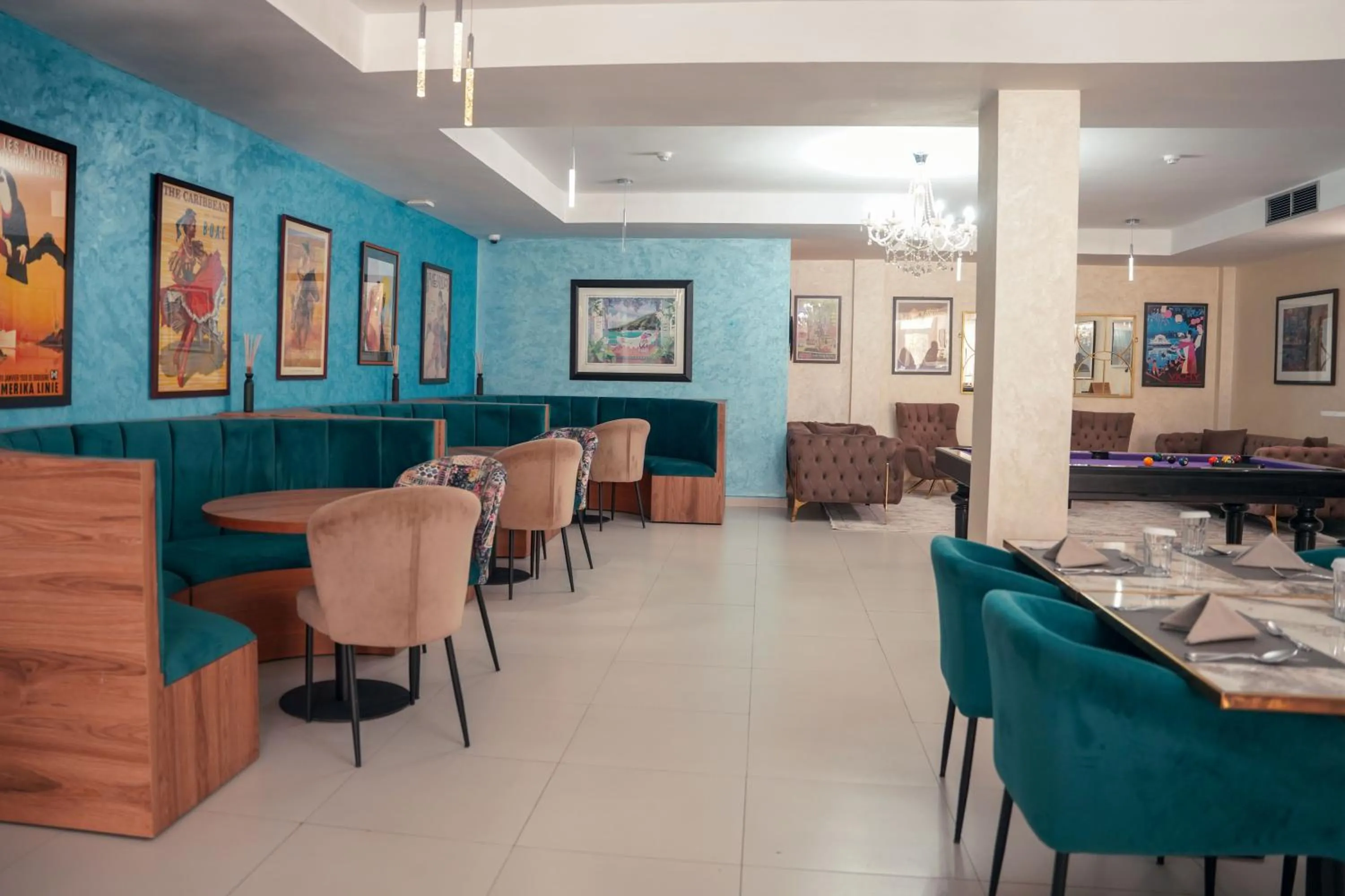 Restaurant/places to eat in AB Business Hôtel