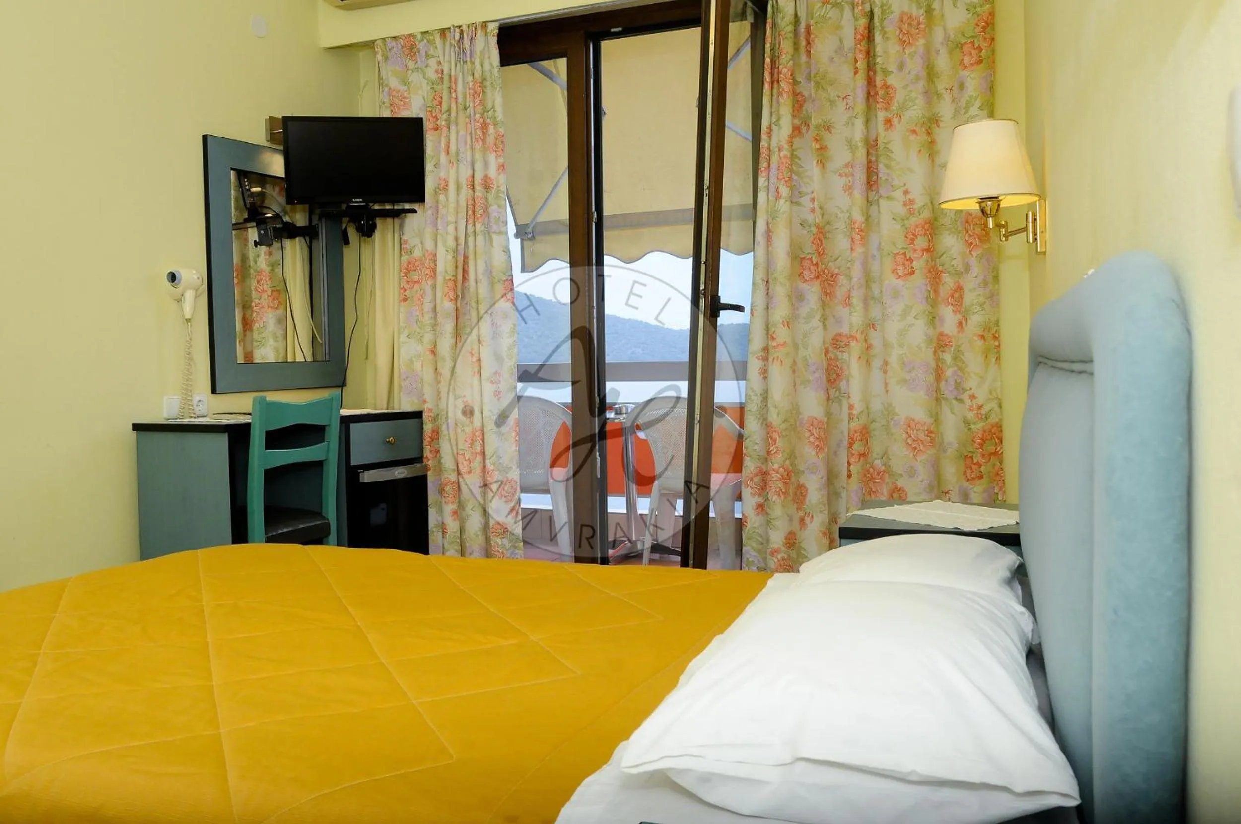 Photo of the whole room, Bed in Amvrakia Hotel