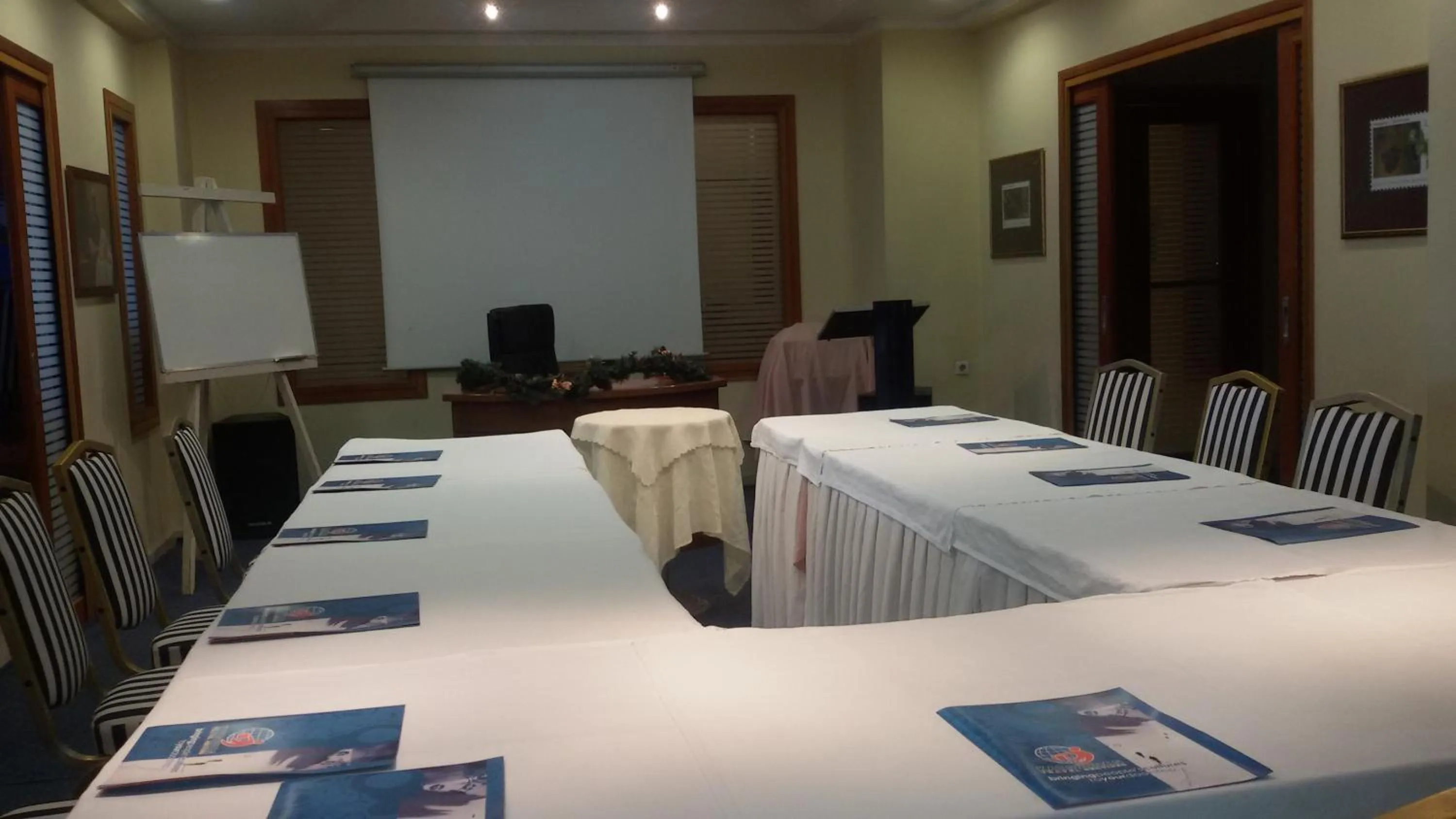 Meeting/conference room in Amvrakia Hotel