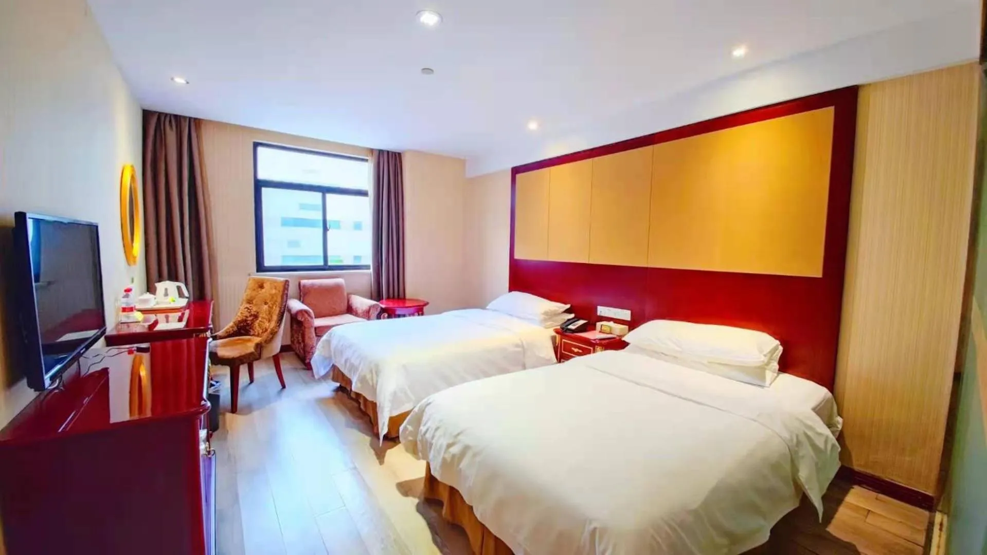 Bed in Vienna International Hotel Shanghai Hongkou Guangyue Road