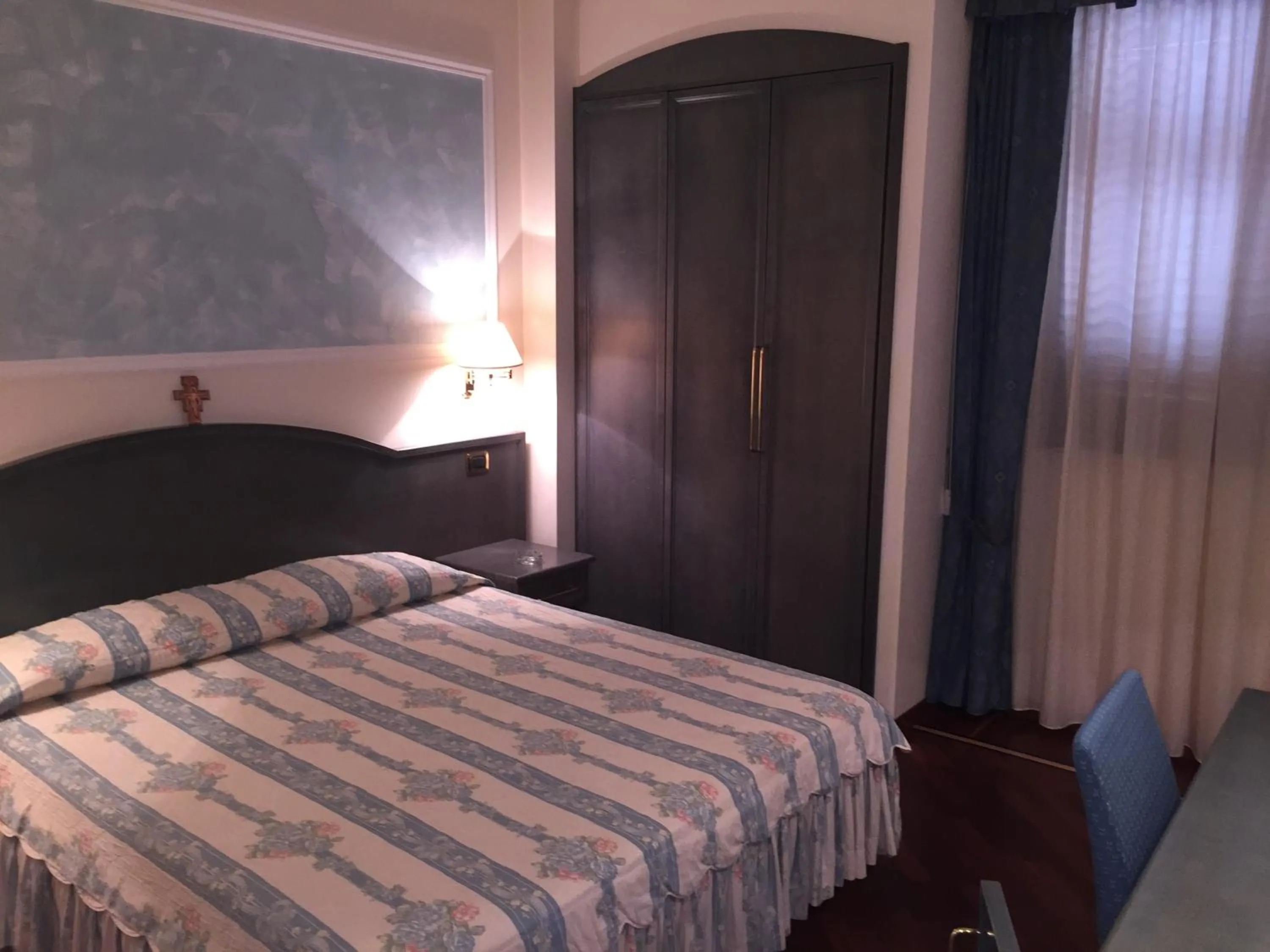 Photo of the whole room, Bed in Oscar e Amorina
