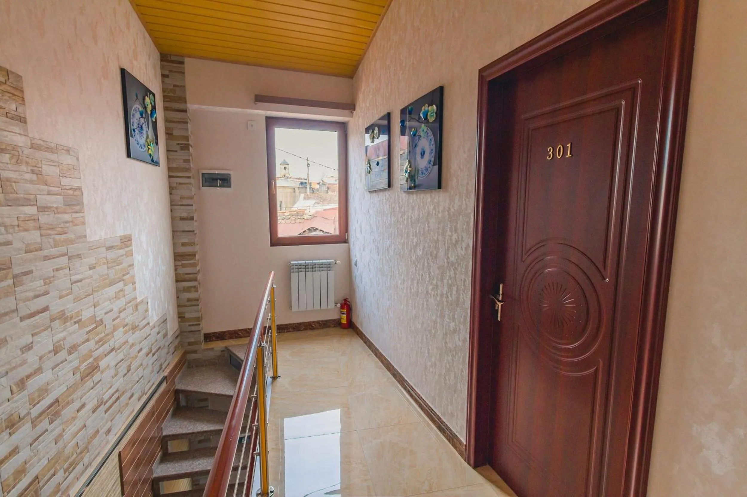 Decorative detail in Hotel Garden House